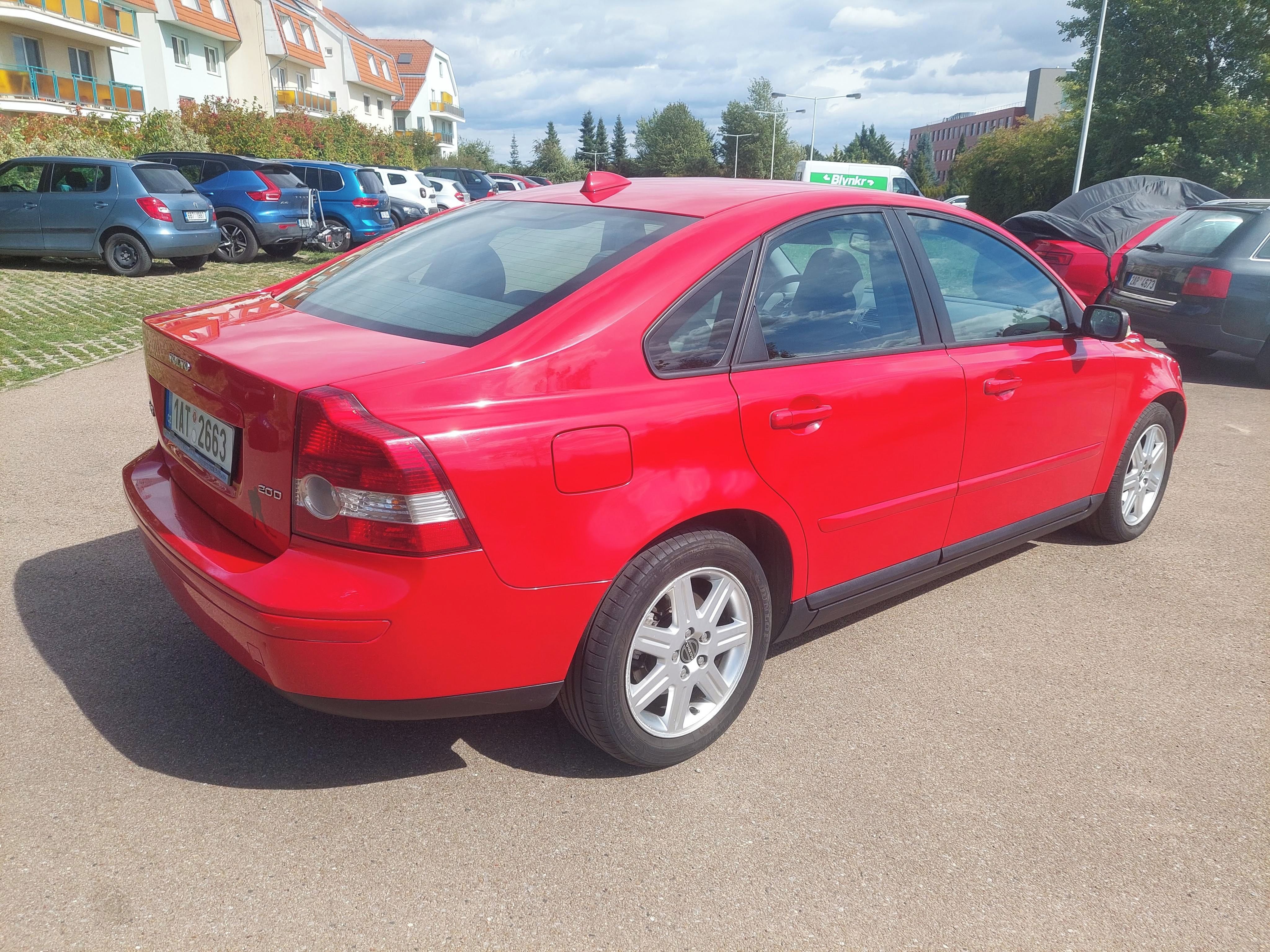 Volvo S40, 2.0D 100 kW, udržované - fotka 4