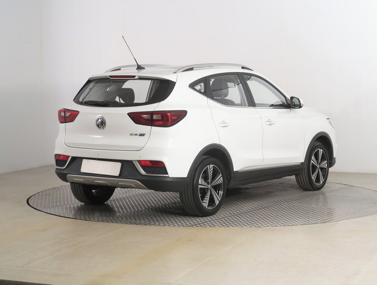 MG ZS, EV 42.5 kWh, SoH 97%, Luxury - fotka 5