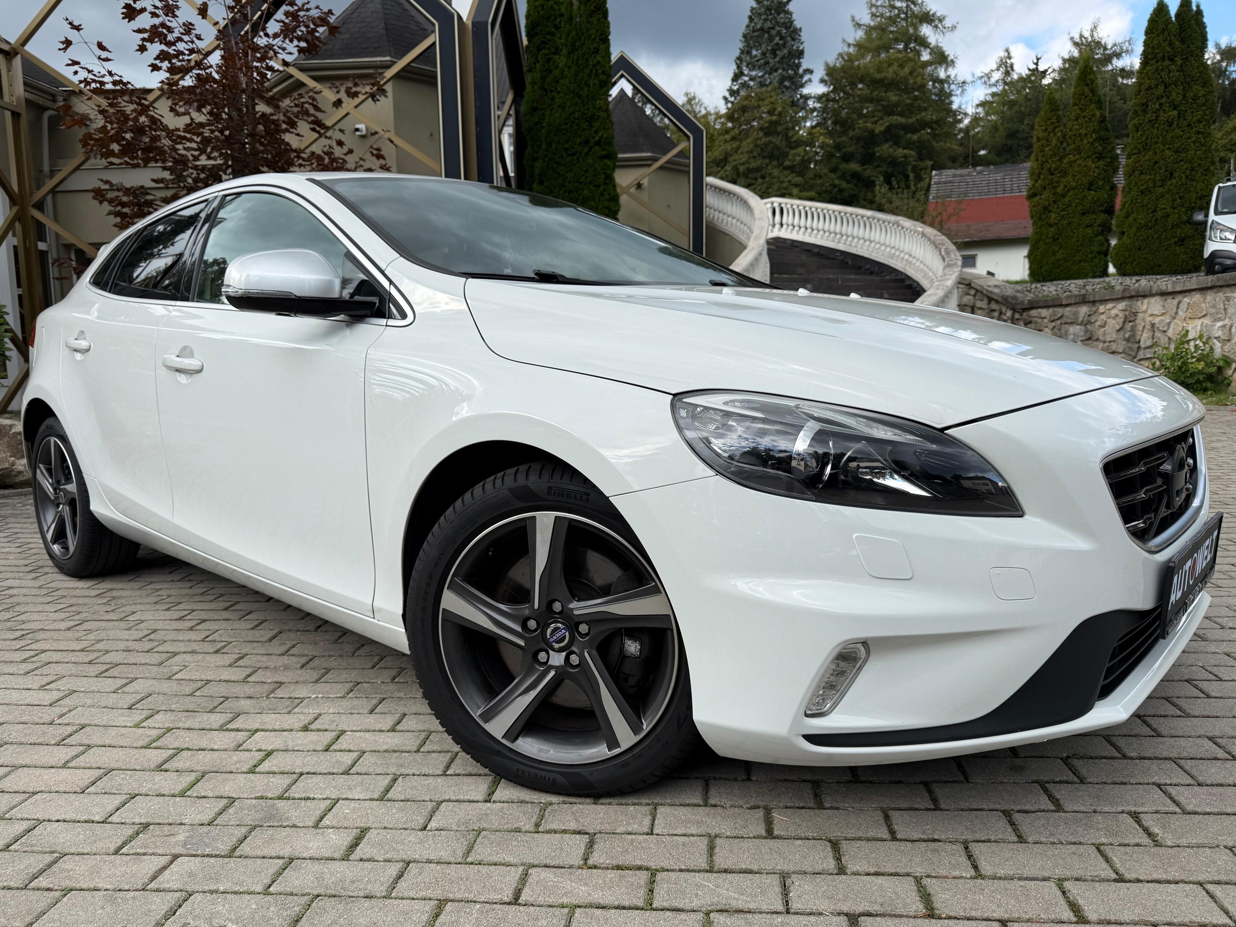 Volvo V40, 2.0D 110kW D3/5 VÁLEC/R-DESIGN - fotka 3