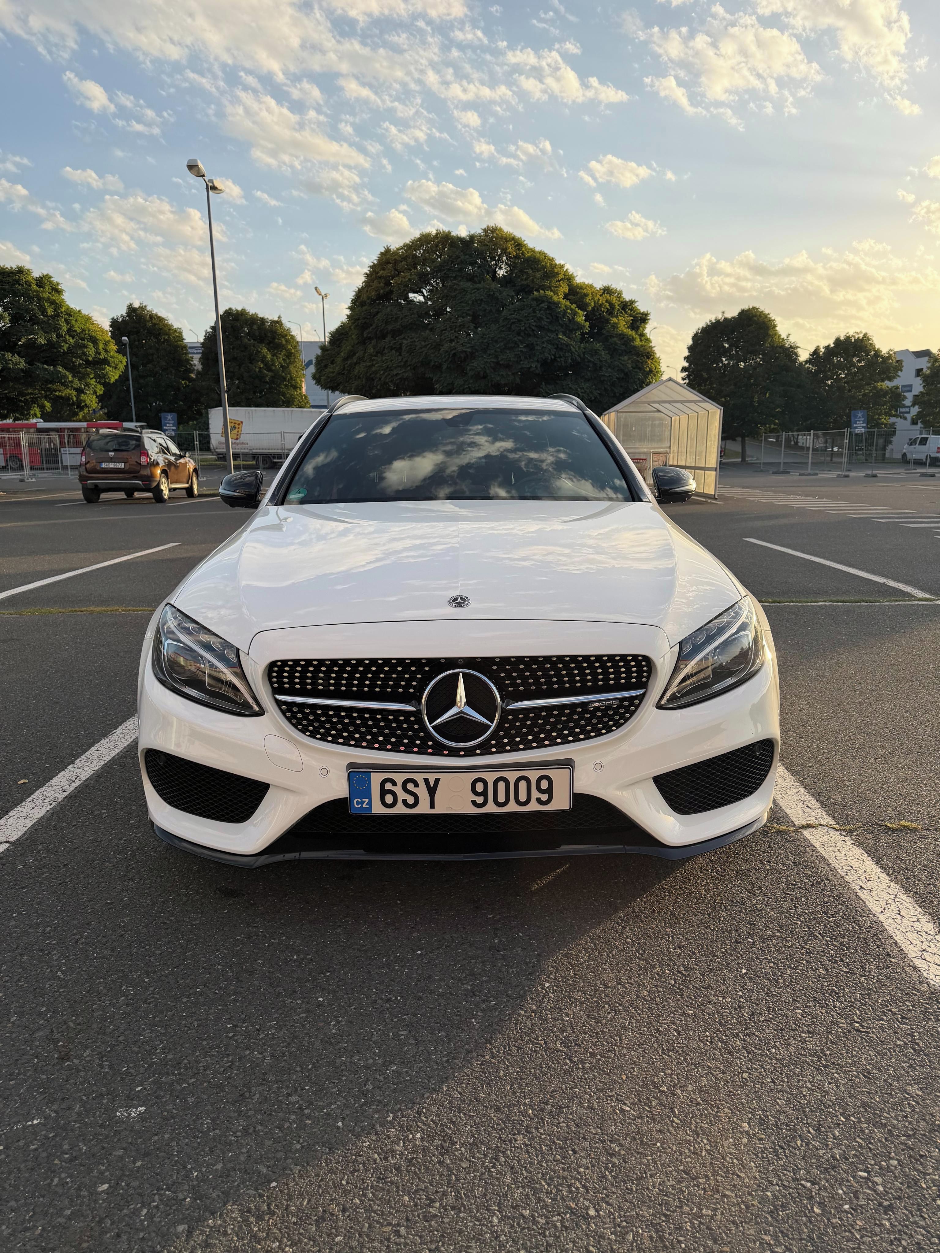 Mercedes-Benz Třídy C, C43 AMG - fotka 2
