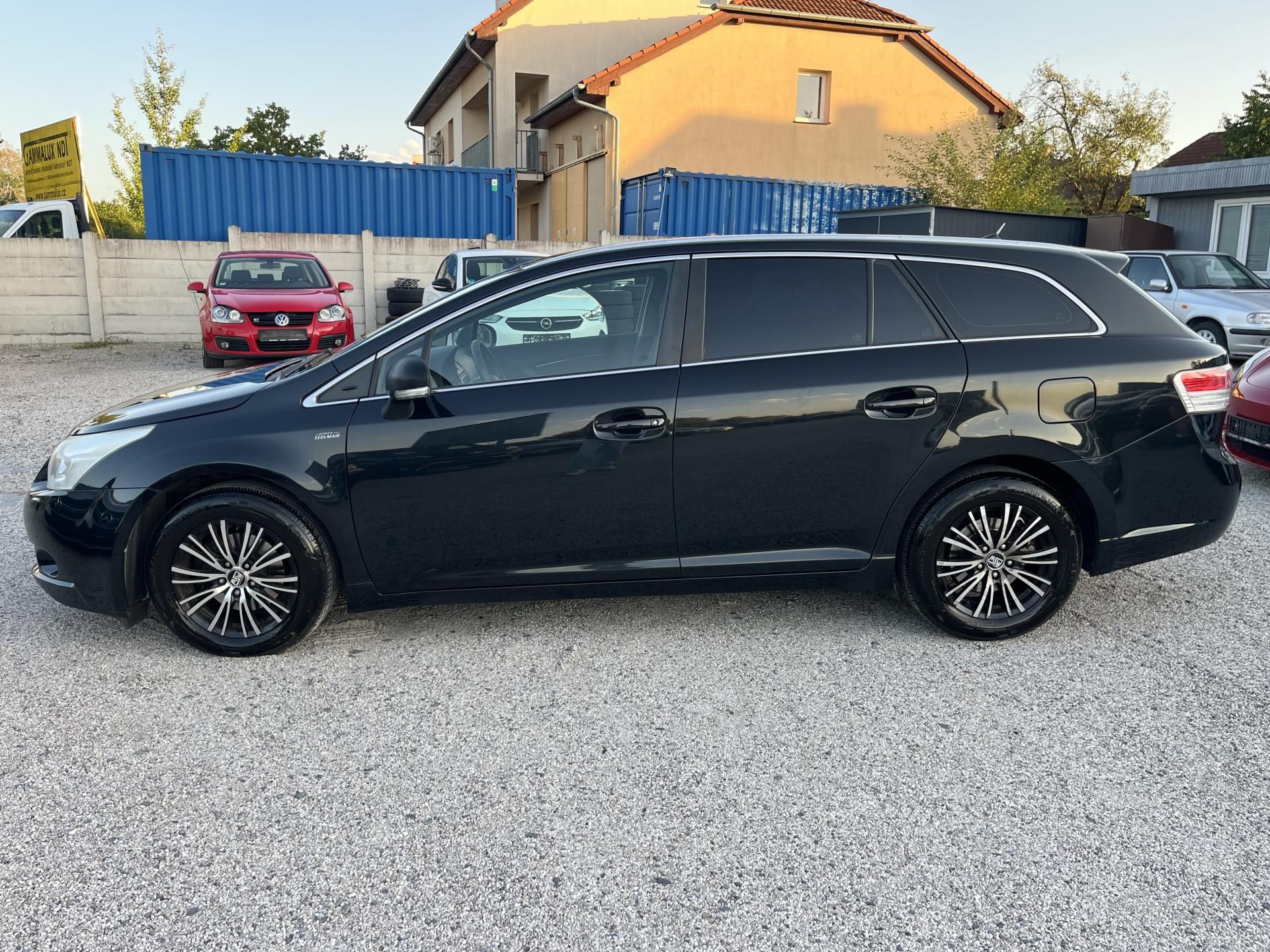 Toyota Avensis, 1.8i 108Kw Klimatizace - fotka 4