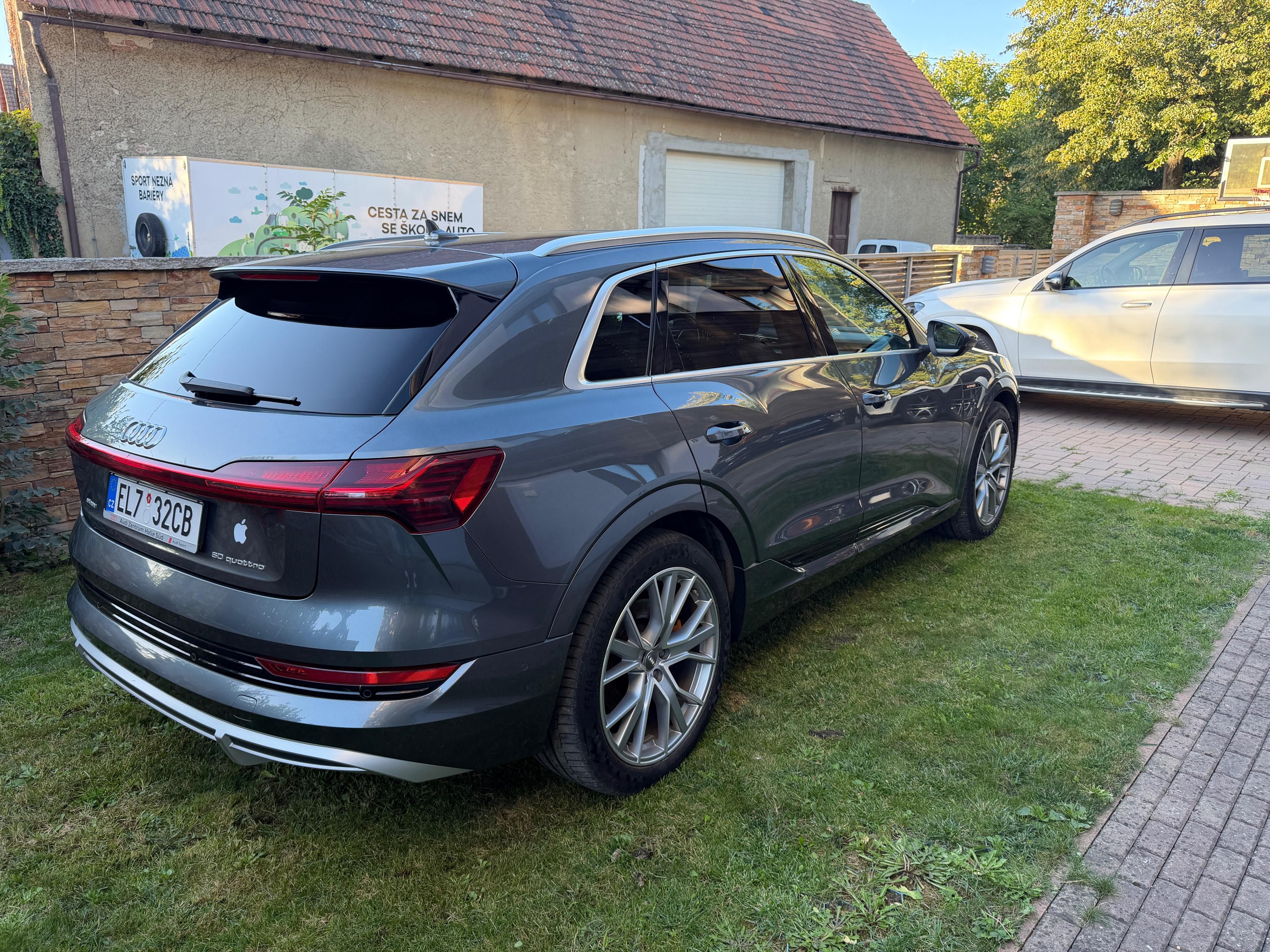 Audi e-tron - fotka 4