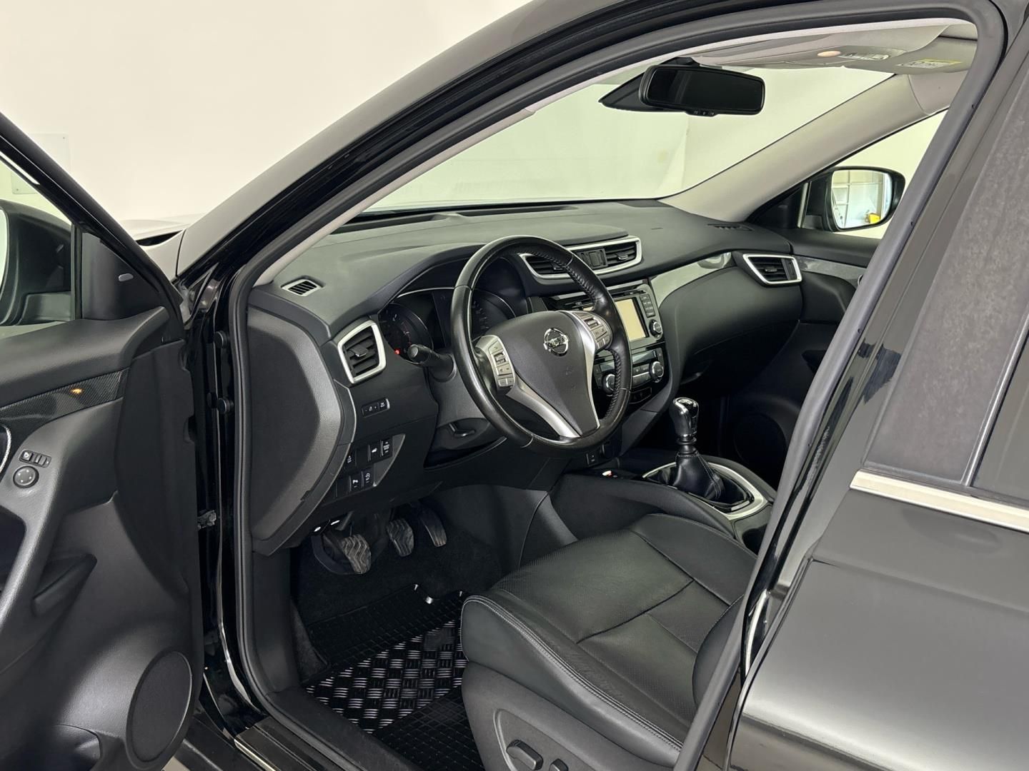 Nissan X-Trail, 2.0 dCi / 130 kW Tekna - fotka 6