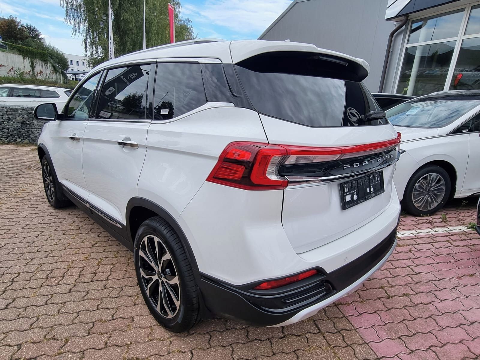 Dongfeng T5, FORTHING T5 Exclusive - fotka 3