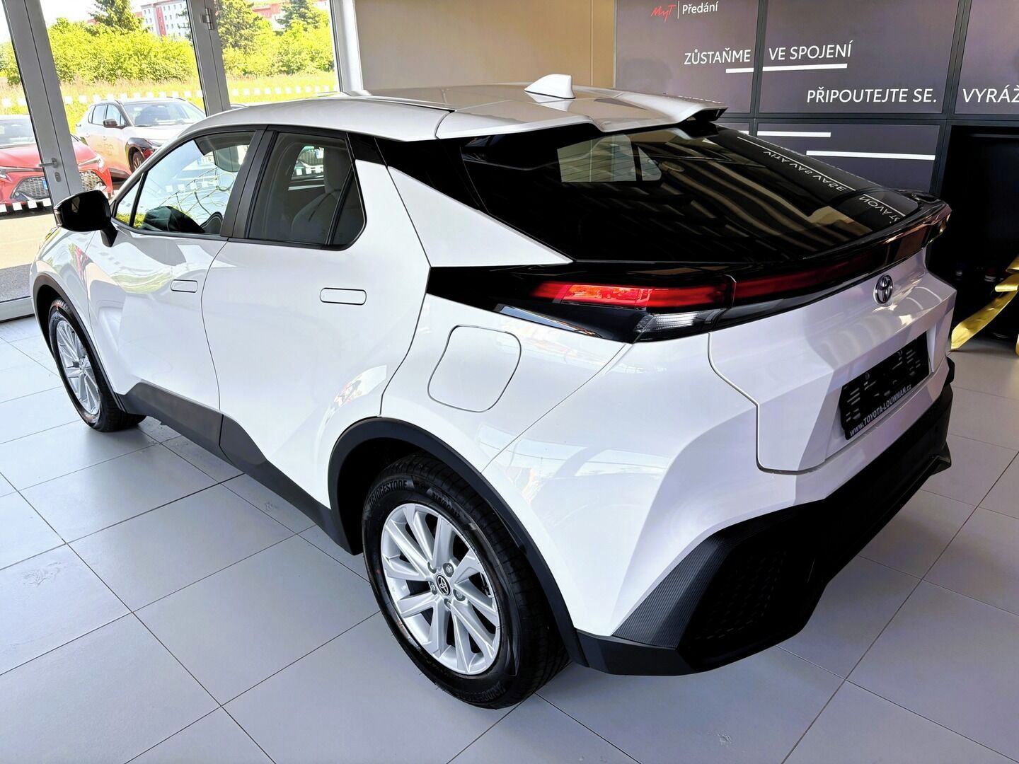 Toyota C-HR, 1,8   Comfort BUSINESS HEV - fotka 6