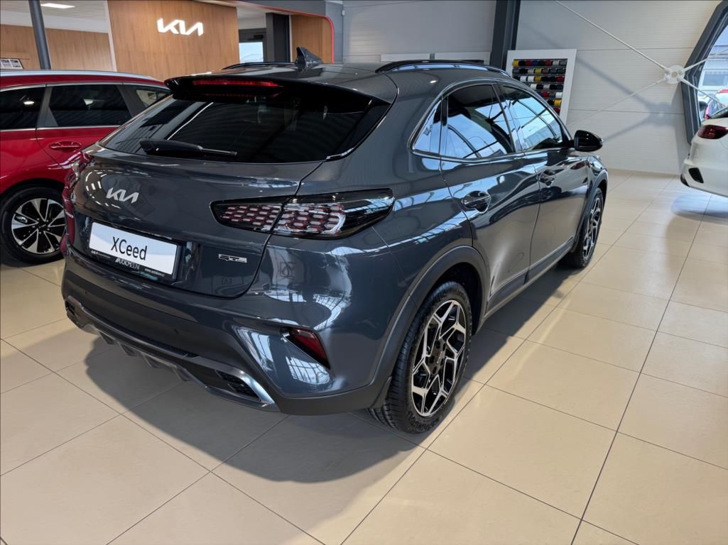 Kia XCee´d, 1,6 T-GDI GT LINE - fotka 4