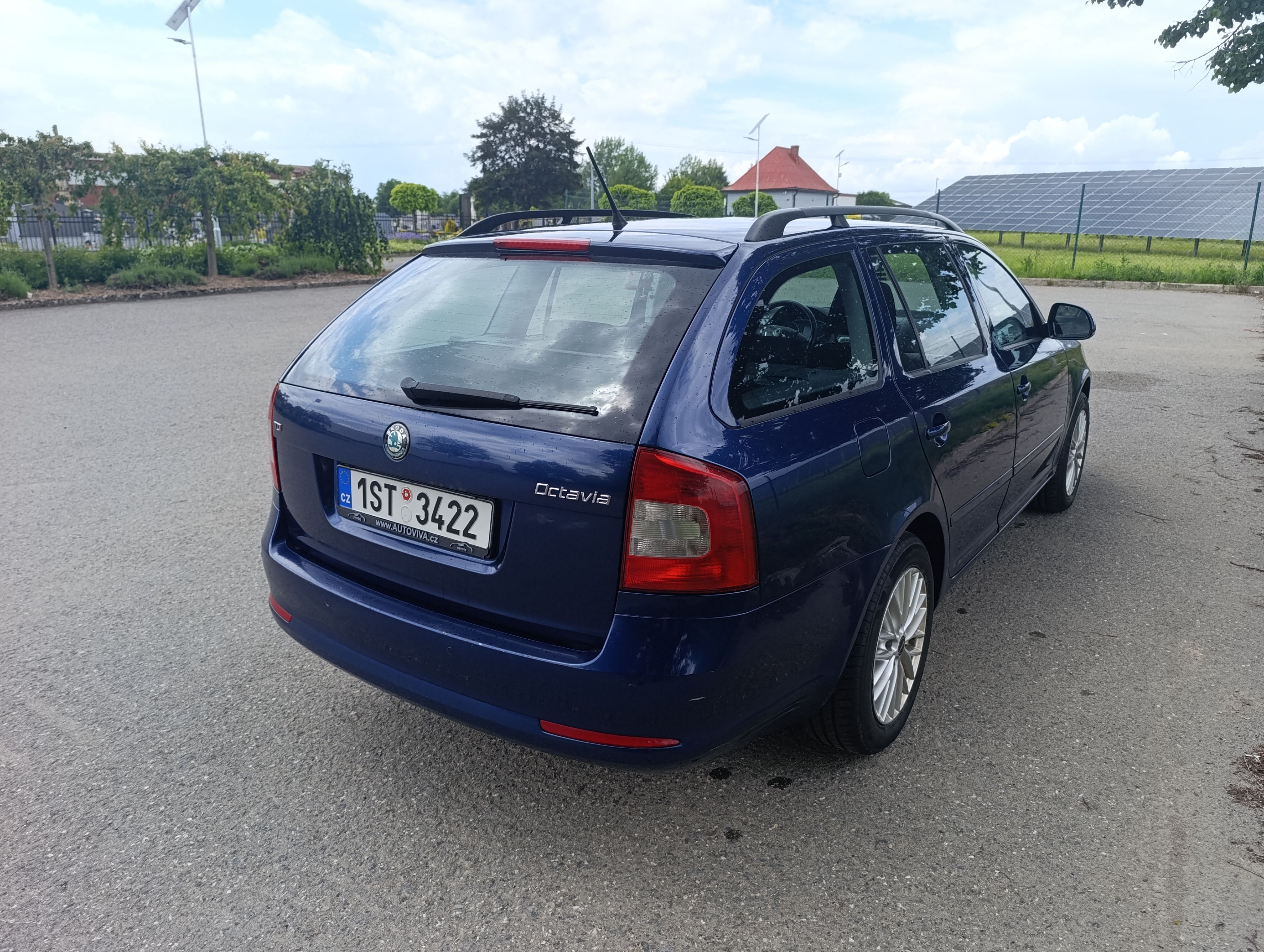 Škoda Octavia, 2.0TDi, 103 kW, Climatronic - fotka 4