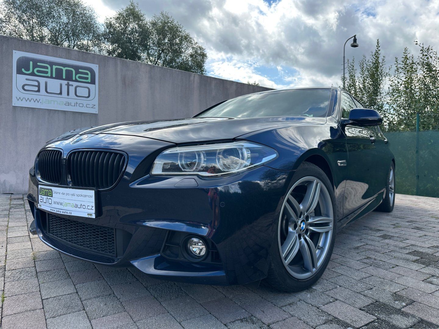 BMW Řada 5, 550i 331kW M-PACKET ZADOKOLKA - fotka 3