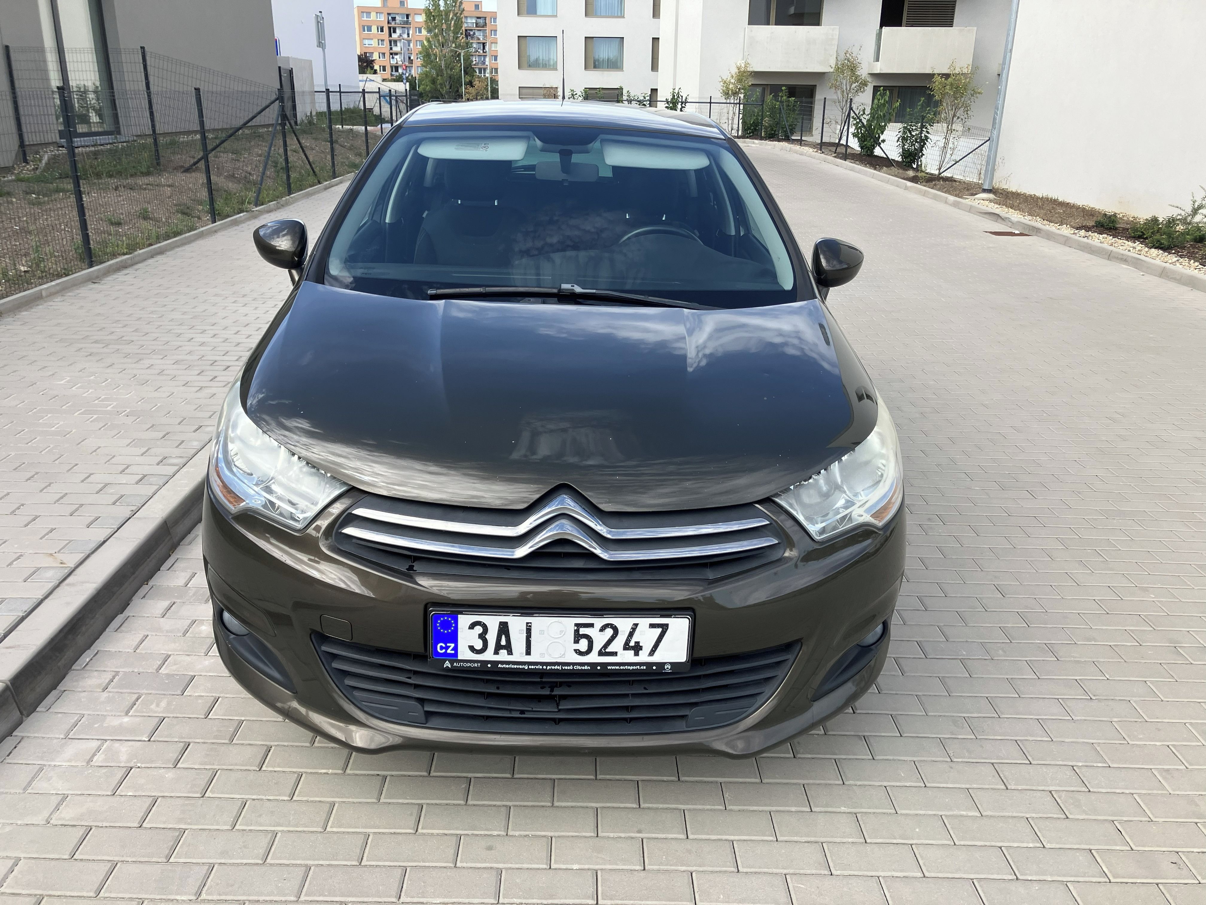 Citroën C4, 1.6i, ČR, po servisu,STK, pneu - fotka 6