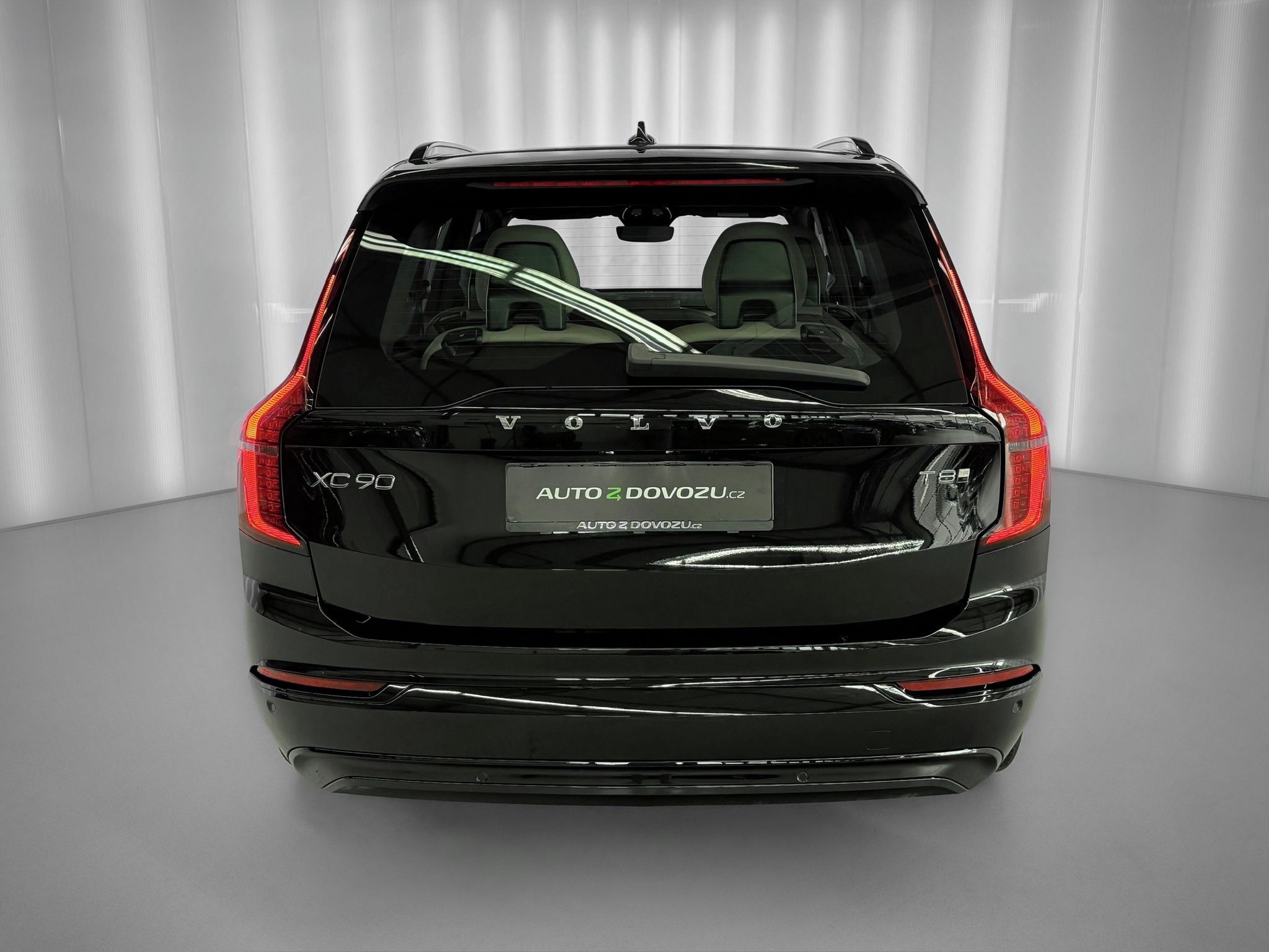 Volvo XC90, T8 AWD DARK PLUS, CHARCOAL, VZ - fotka 5