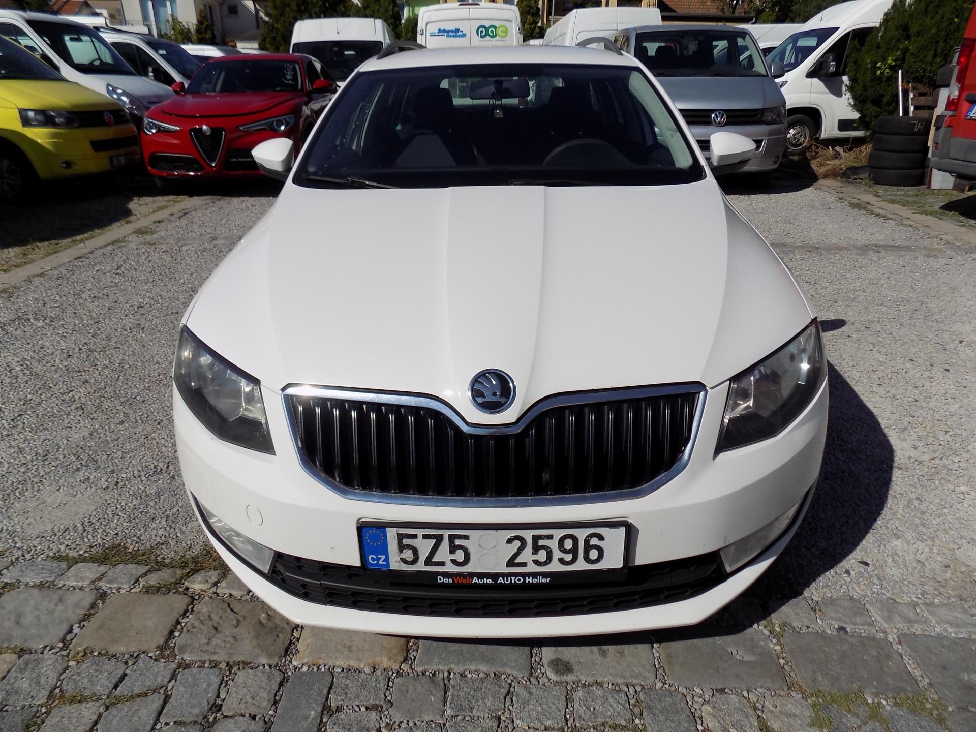 Škoda Octavia, 1,6 TDI 81 KW ACTIVE, KLIMA - fotka 3