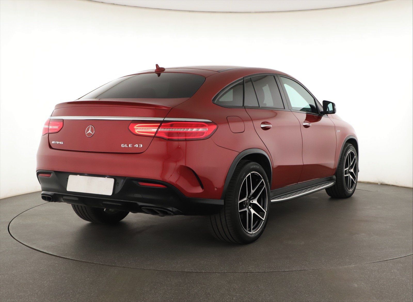 Mercedes-Benz GLE, AMG 4MATIC, AMG line - fotka 5