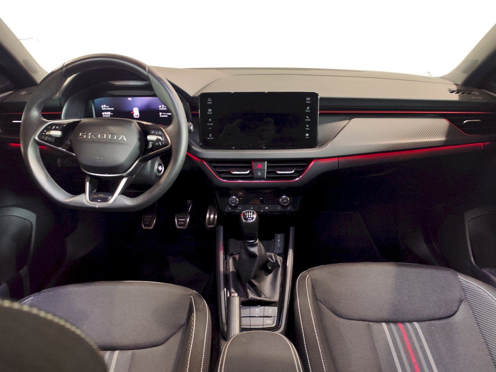 Škoda Scala, SCALA MONTE CARLO 1.0 TSI 85 k - fotka 5