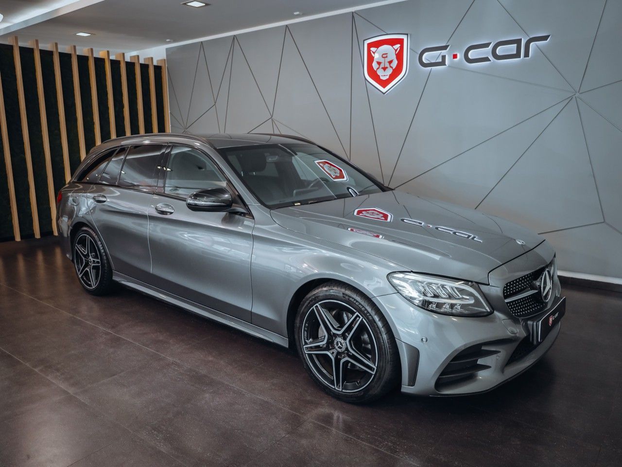 Mercedes-Benz Třídy C, C 220 CDI AMG - fotka 3