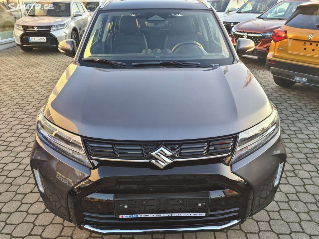 Suzuki Vitara, 1,4 Premium Automat + SADA KOL - fotka 2