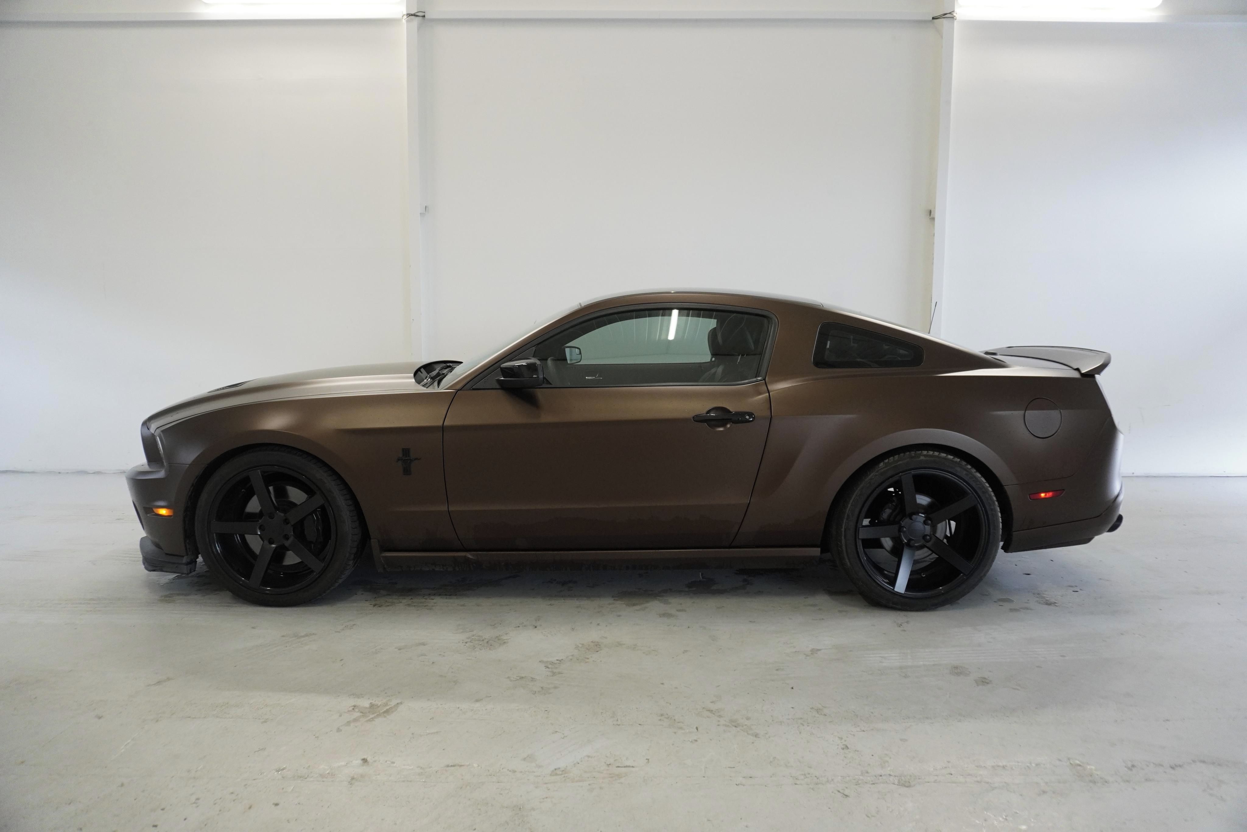 Ford Mustang, 3.7 V6 TOP SERVIS A STAV - fotka 2