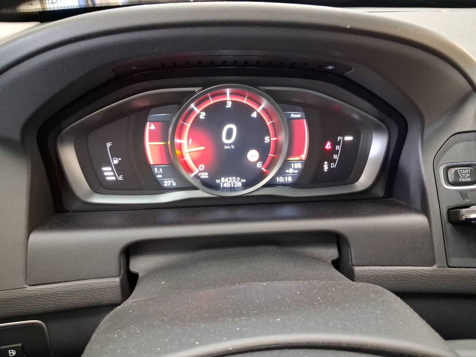 Volvo XC60, D4, 4X4, Automat, Serv.kniha - fotka 3
