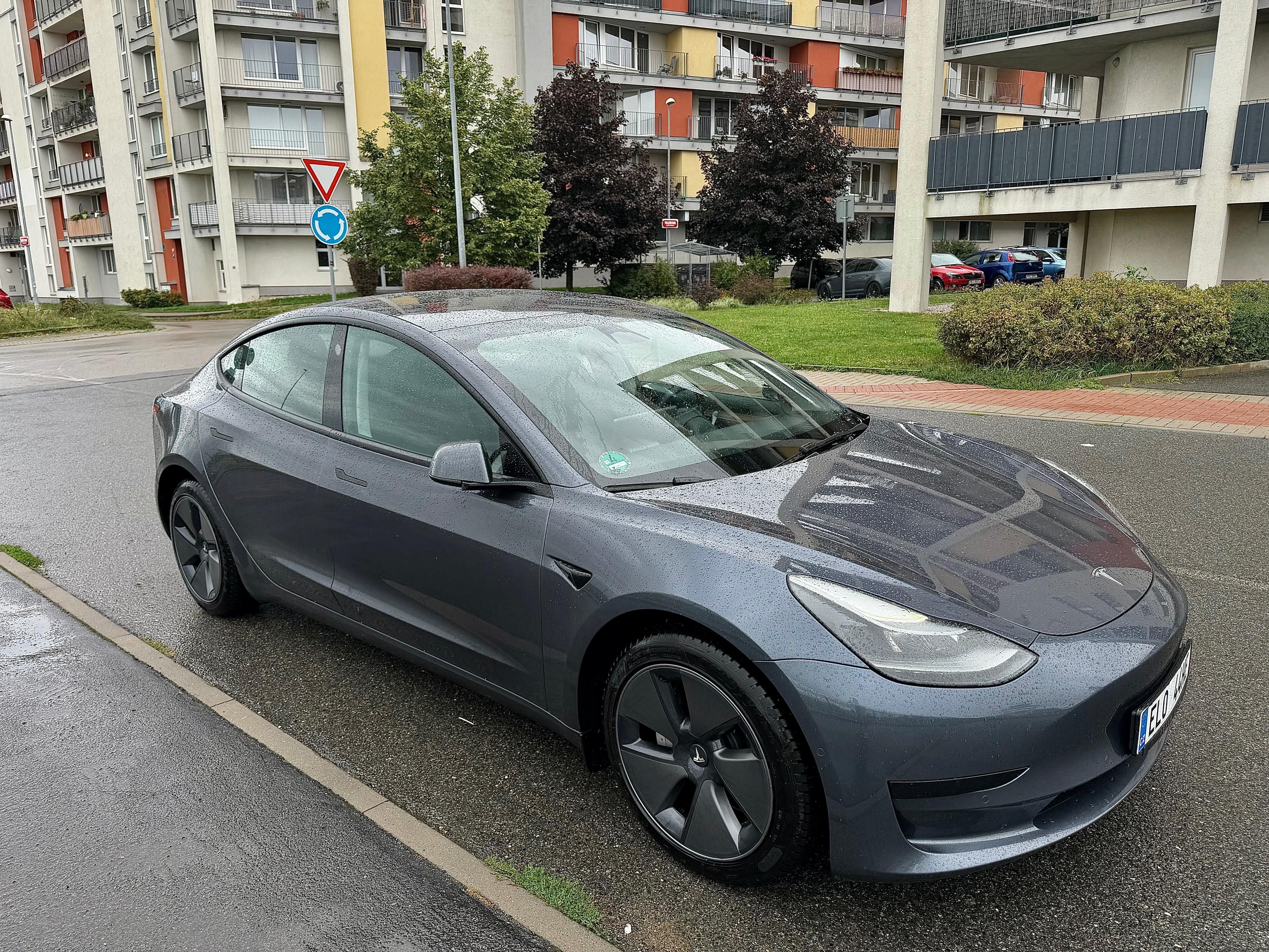 Tesla Model 3, SR LFP | ZÁRUKA |