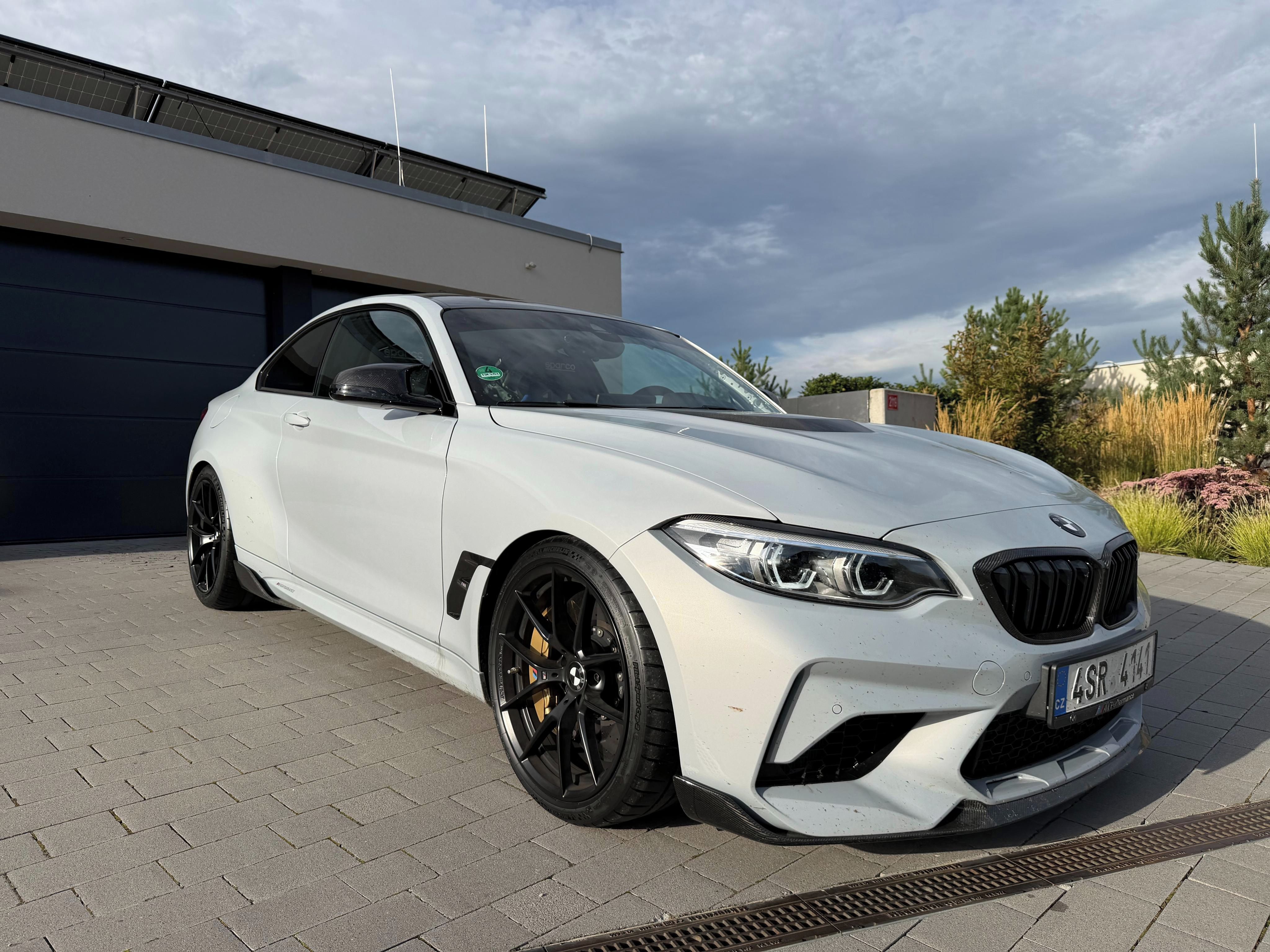BMW M2, auto s emocí na víkend - fotka 2