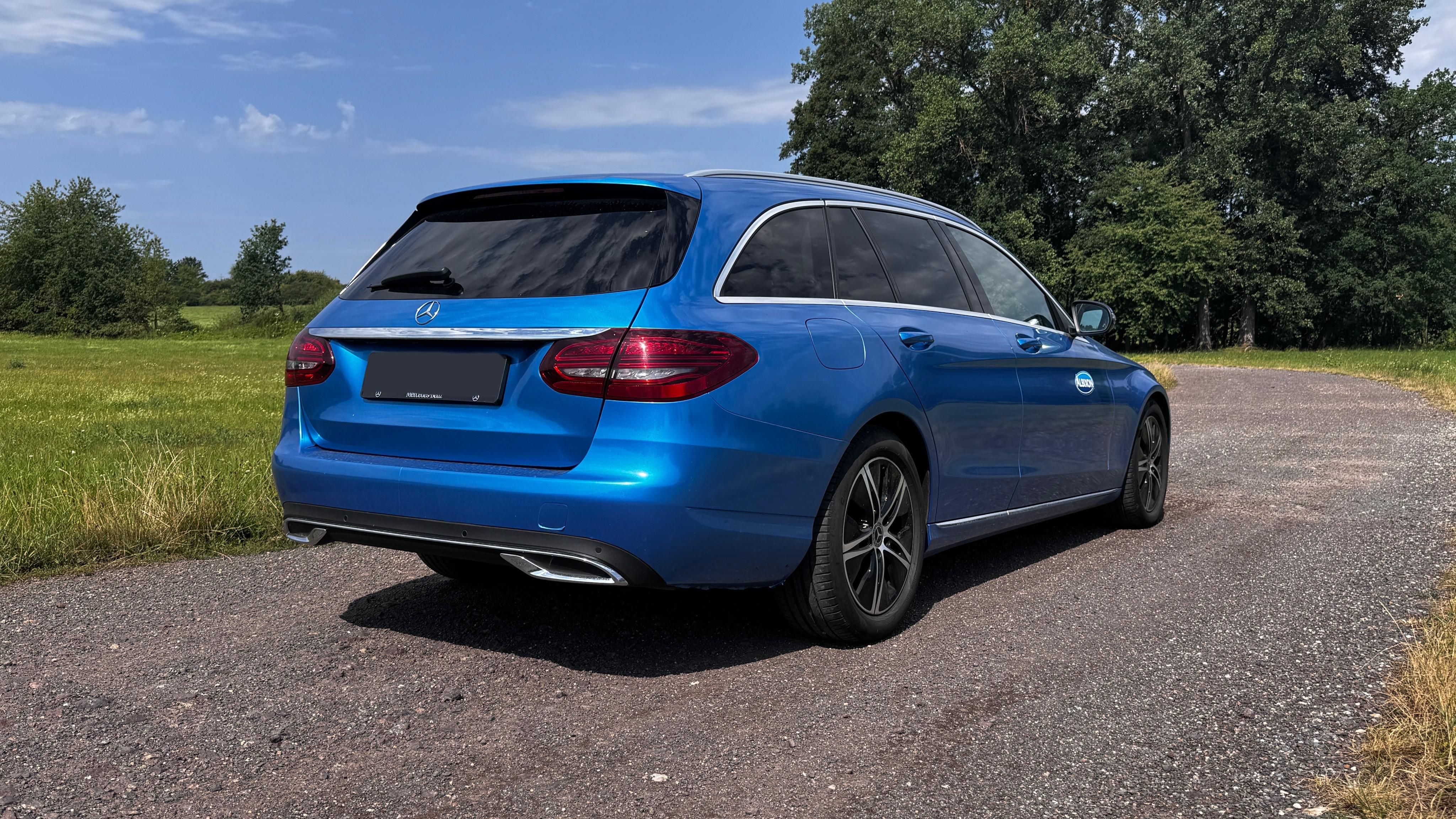 Mercedes-Benz Třídy C, C300d, Biturbo, 9G-Tronic - fotka 2