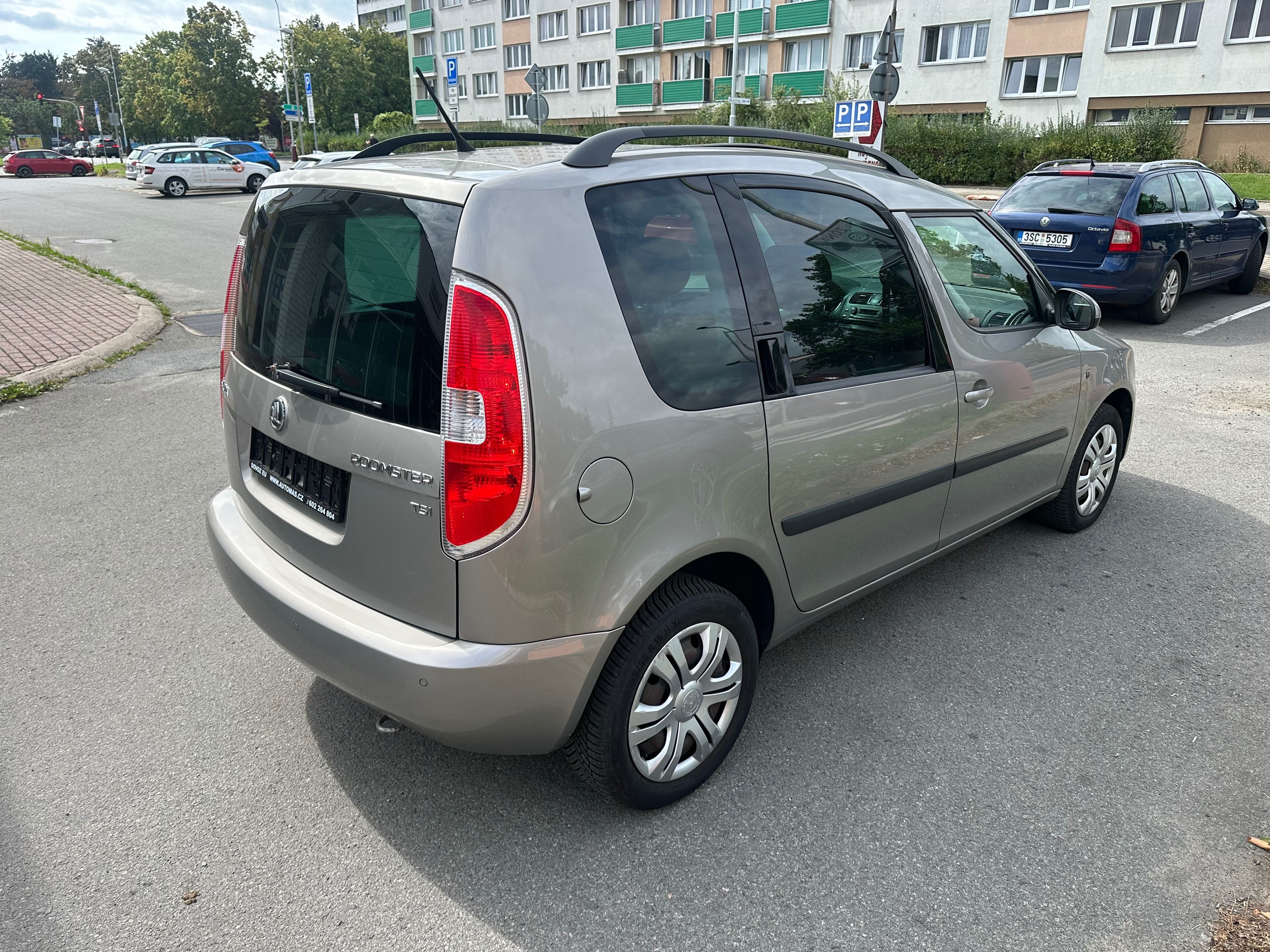 Škoda Roomster, 1.2TSI-63KW-PĚKNY STAV - fotka 6