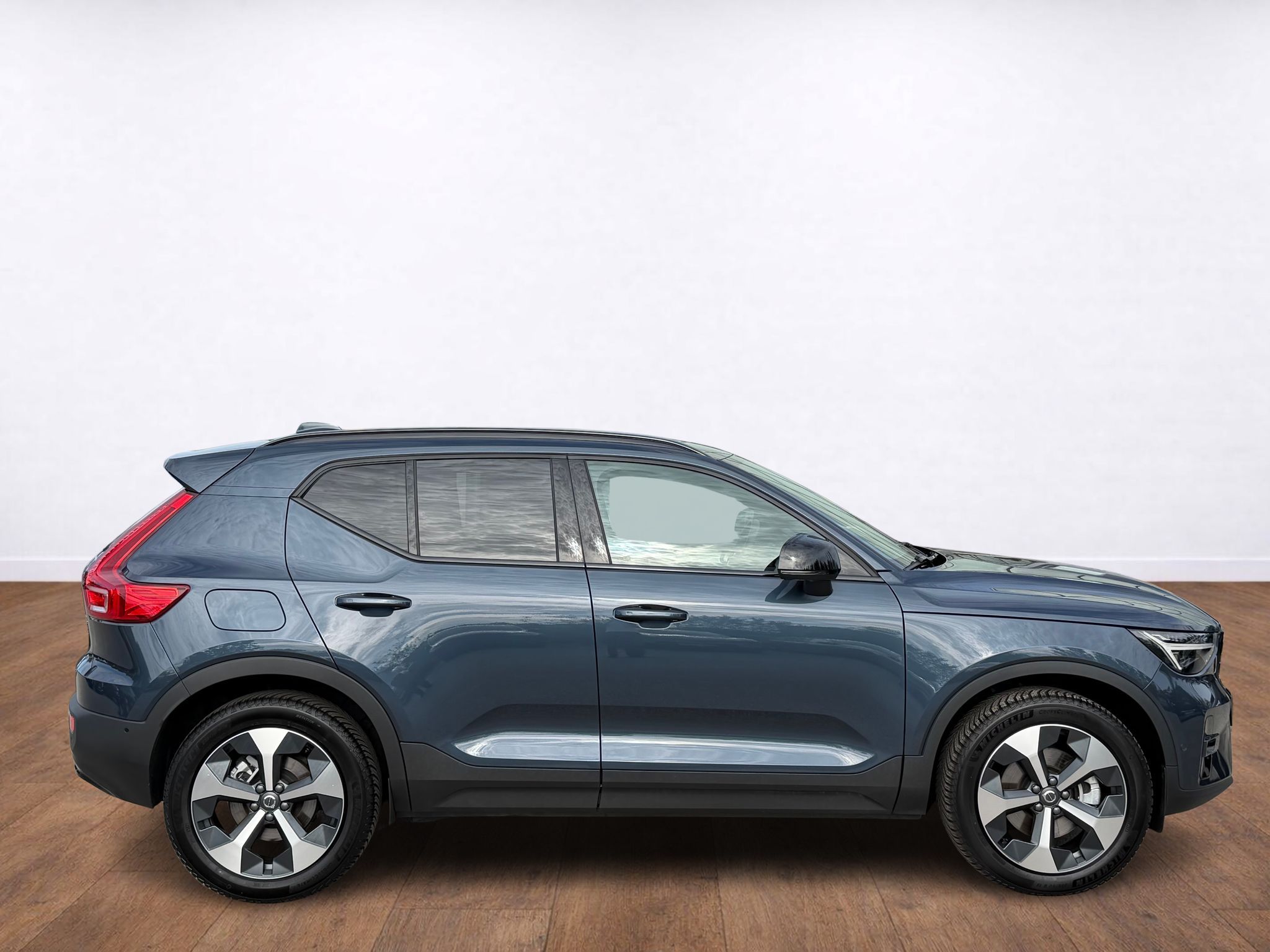 Volvo XC40, PLUS B4, B4, 360°, ACC, BLIS, - fotka 6