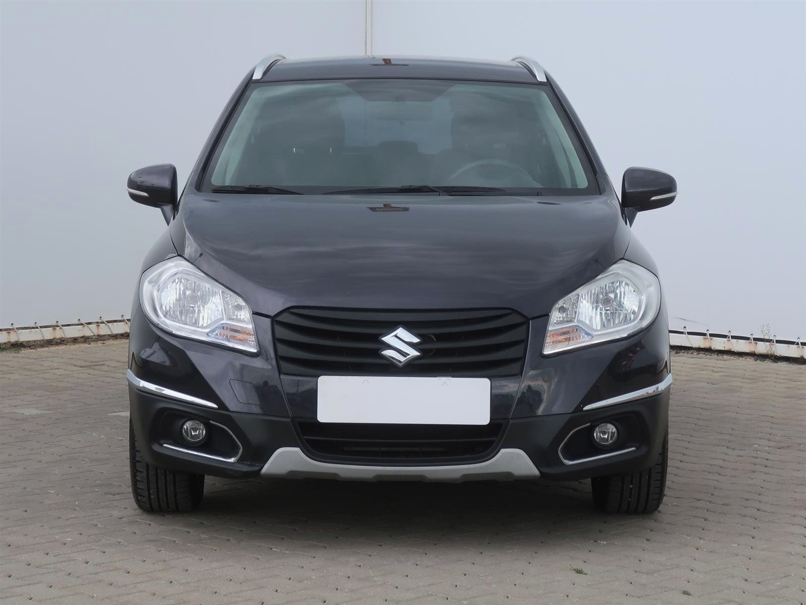 Suzuki SX4 S-Cross, 1.6 VVT AllGrip, Premium, 4X4 - fotka 2