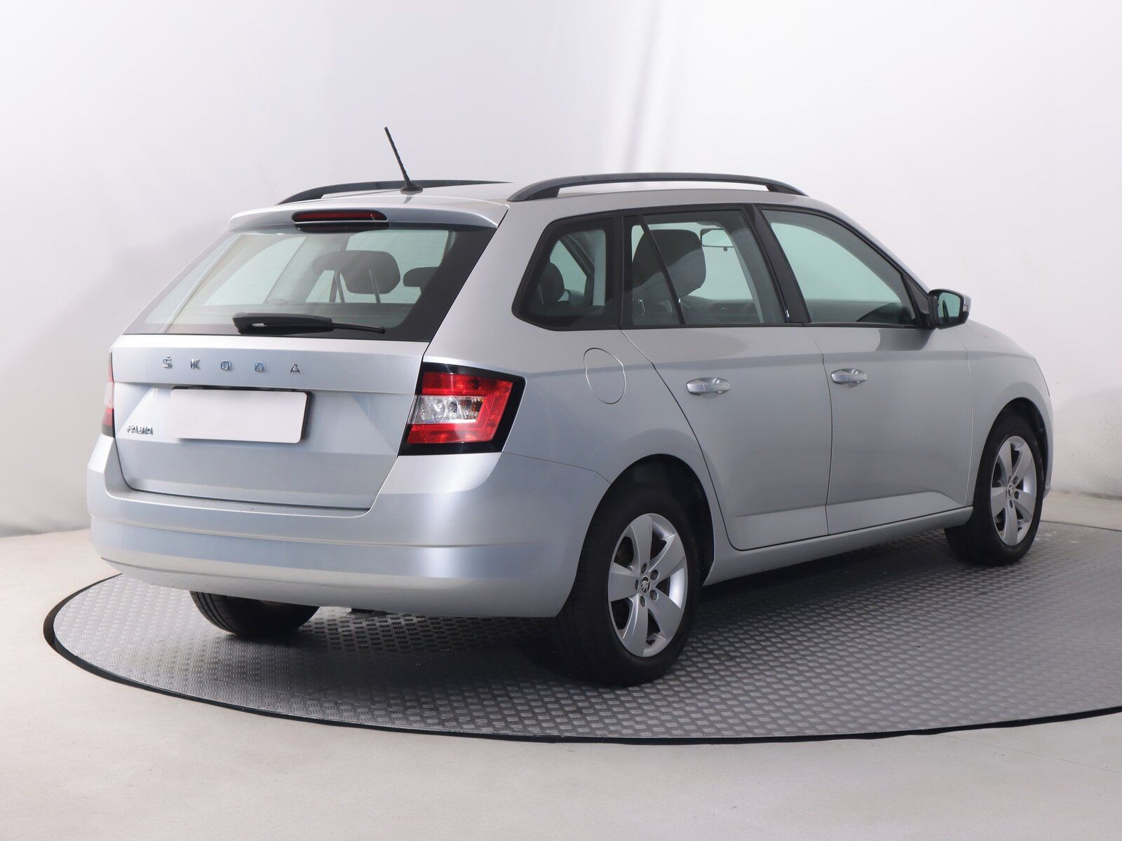 Škoda Fabia, 1.2 TSI, Serv.kniha - fotka 5