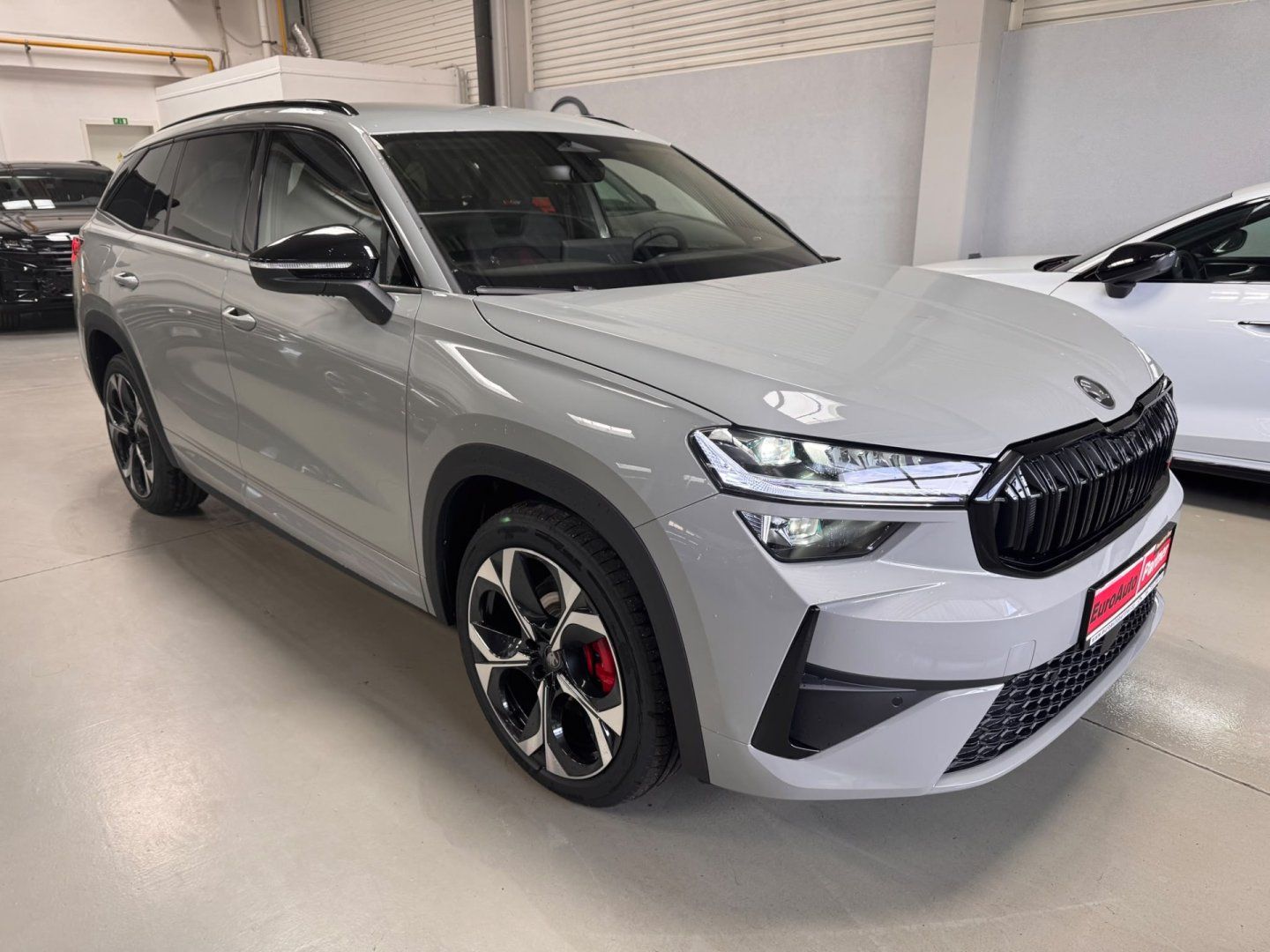 Škoda Kodiaq, REZERVACE - RS 2.0 TSI 195 kW - fotka 3