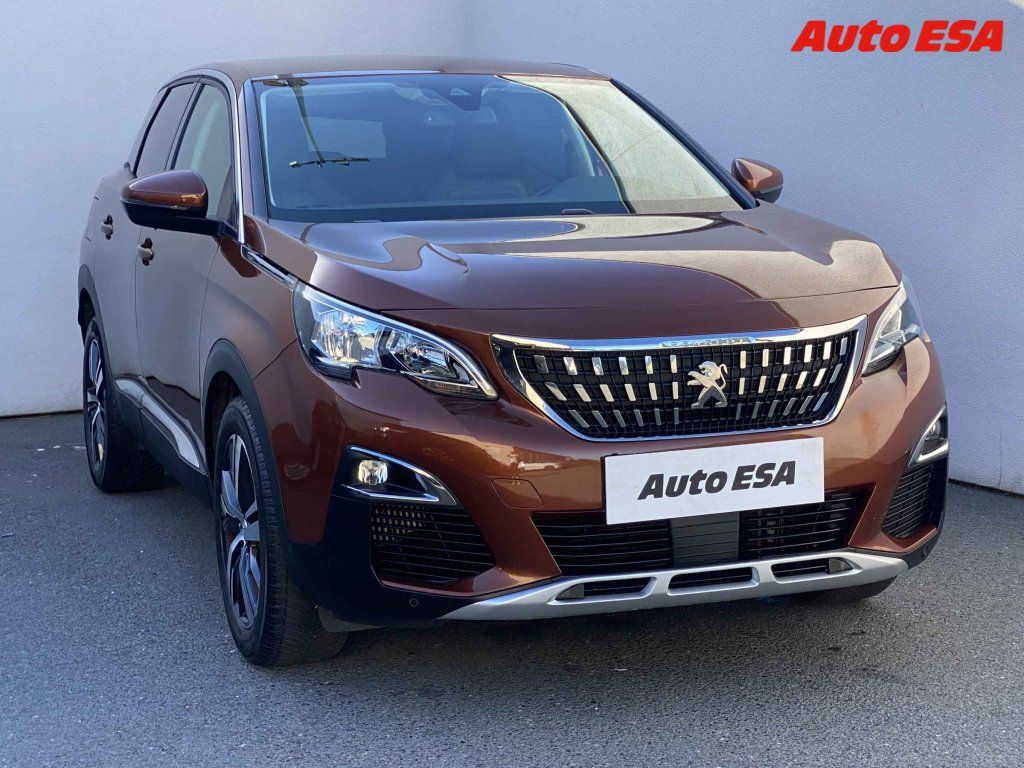 Peugeot 3008, 1.2,navi