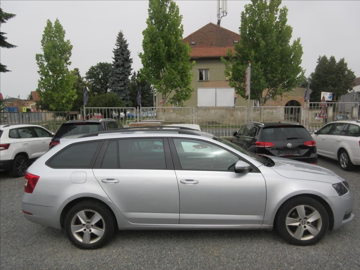 Škoda Octavia, 1,6 TDI DSG 85 kW - fotka 4