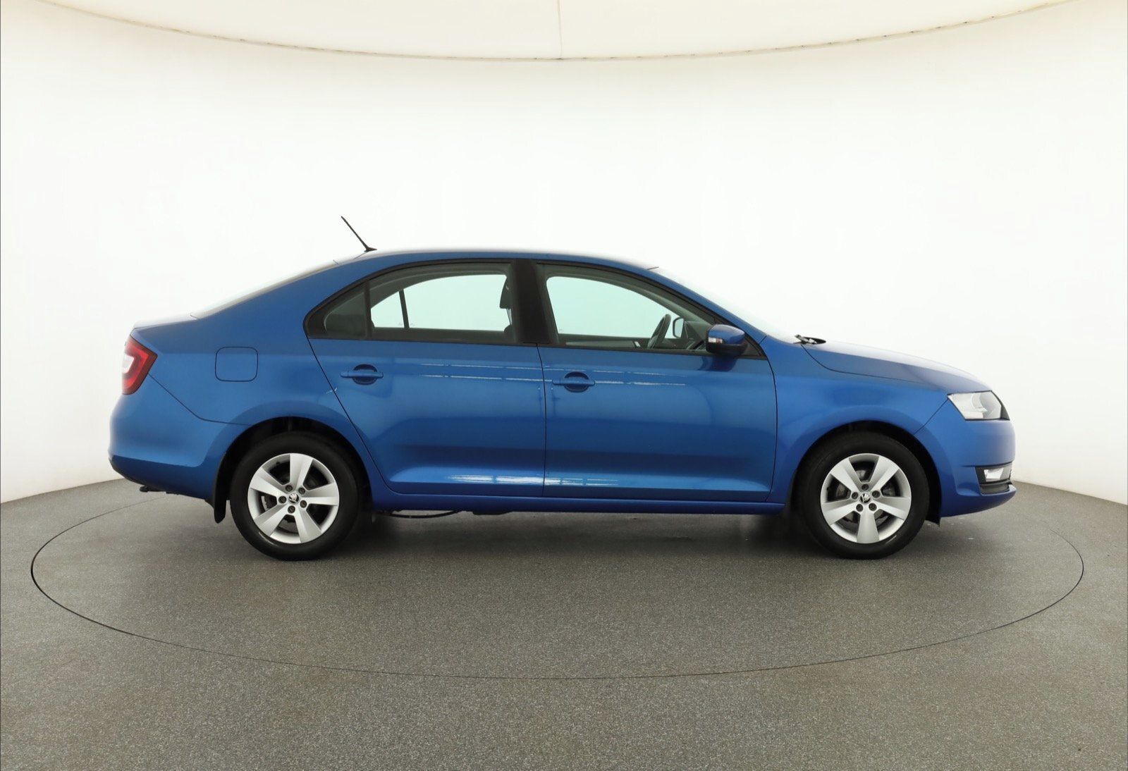 Škoda Rapid, 1.0 TSI, Ambition, Serv.kniha - fotka 6