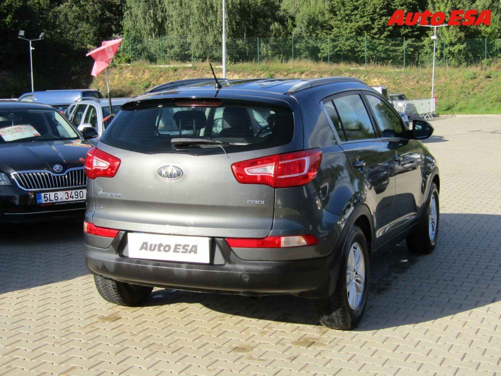 Kia Sportage, 1.7CRDi,AC,park.asist - fotka 4