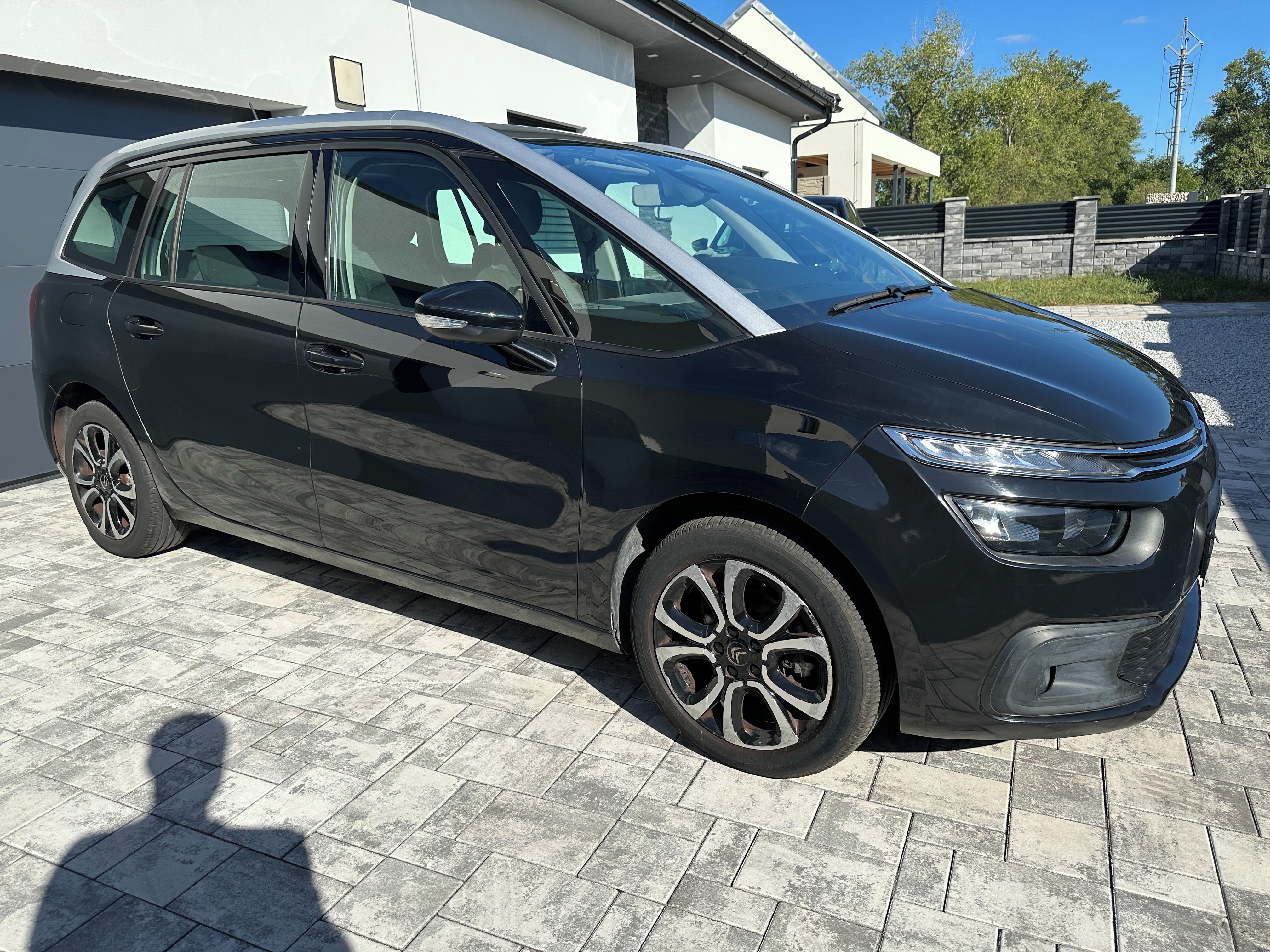 Citroën Grand C4 SpaceTourer, 1,2 PT AUTOMAT, NAVI, 7-MÍST - fotka 3