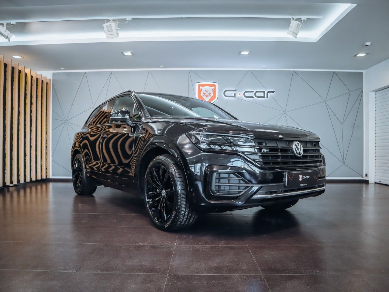 Volkswagen Touareg, R-Line 4Motion 3.0 TDI 210kW - fotka 2