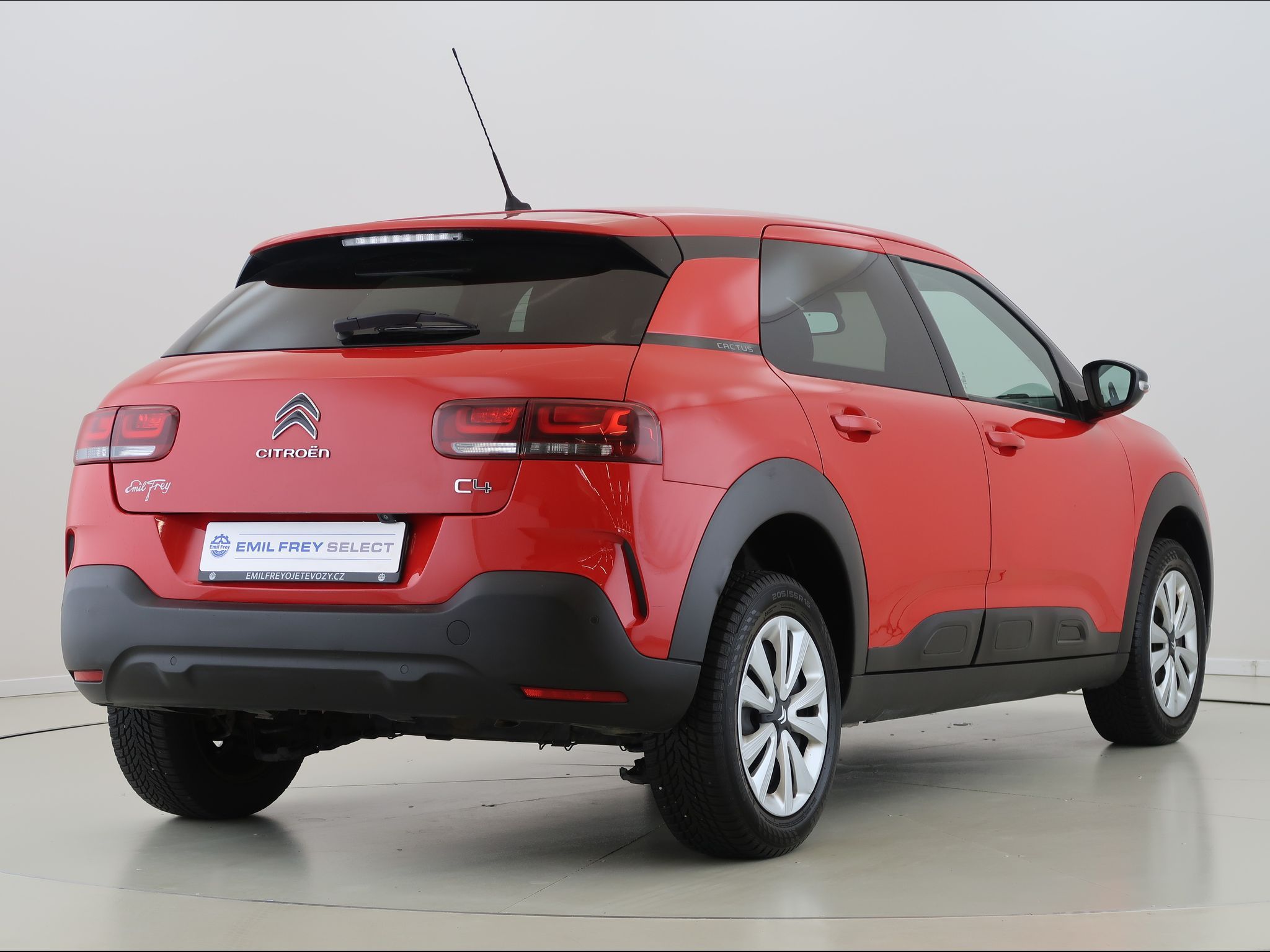 Citroën C4 Cactus, 1.2,PureTech,Shine,CZ,Automat - fotka 5