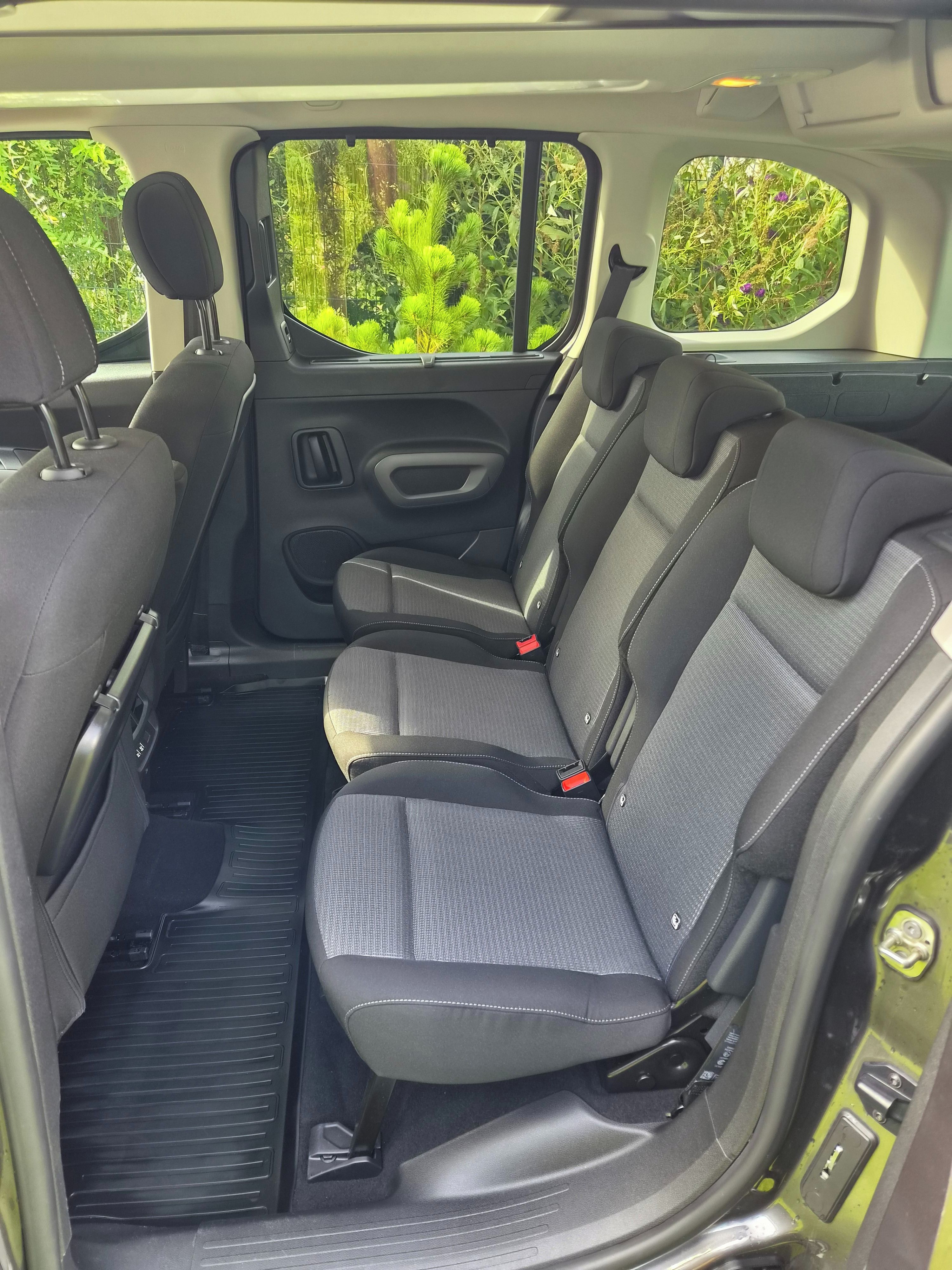 Toyota Proace City Verso, 1,2 Benzin - fotka 5