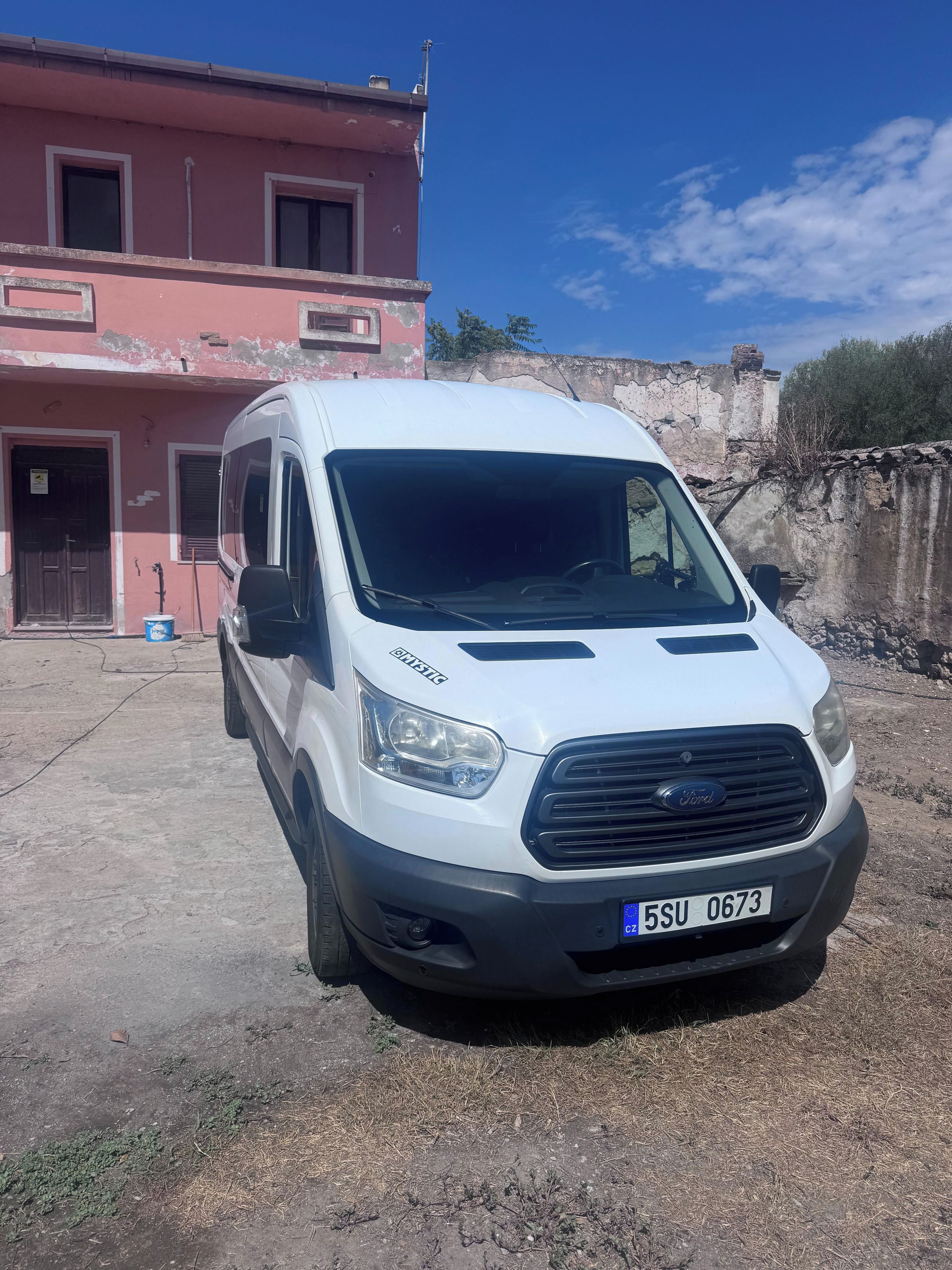 Ford Transit, Ford Transit 2.2 TDCI, 9míst