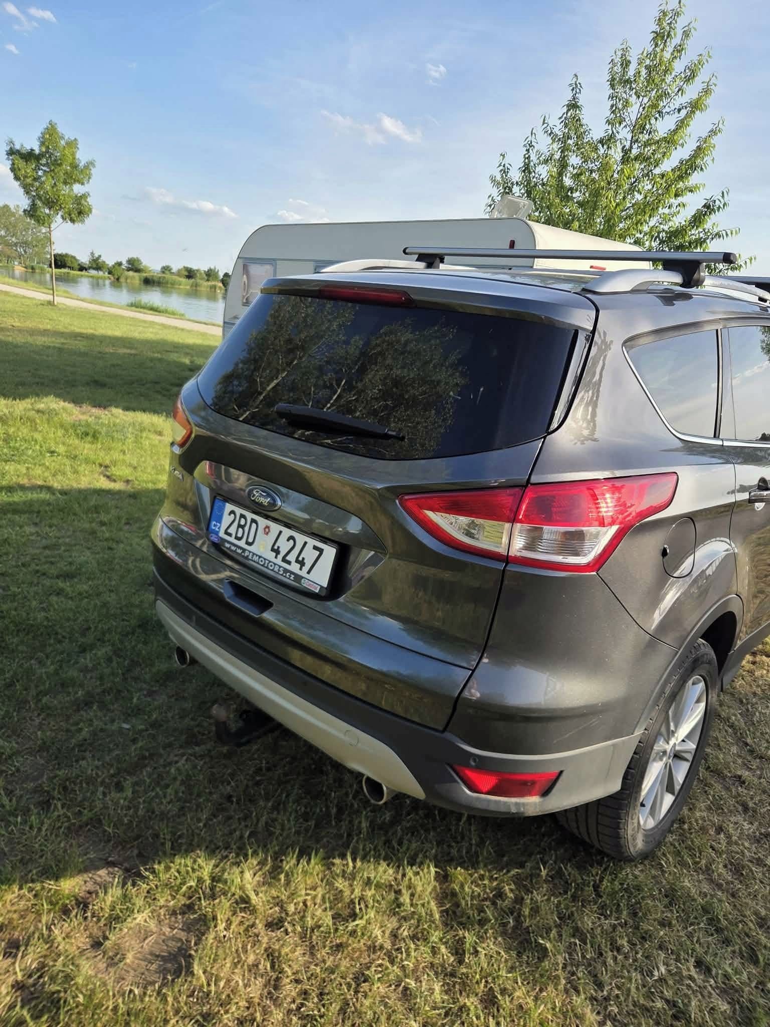 Ford Kuga, 4×4 Titanium - fotka 6