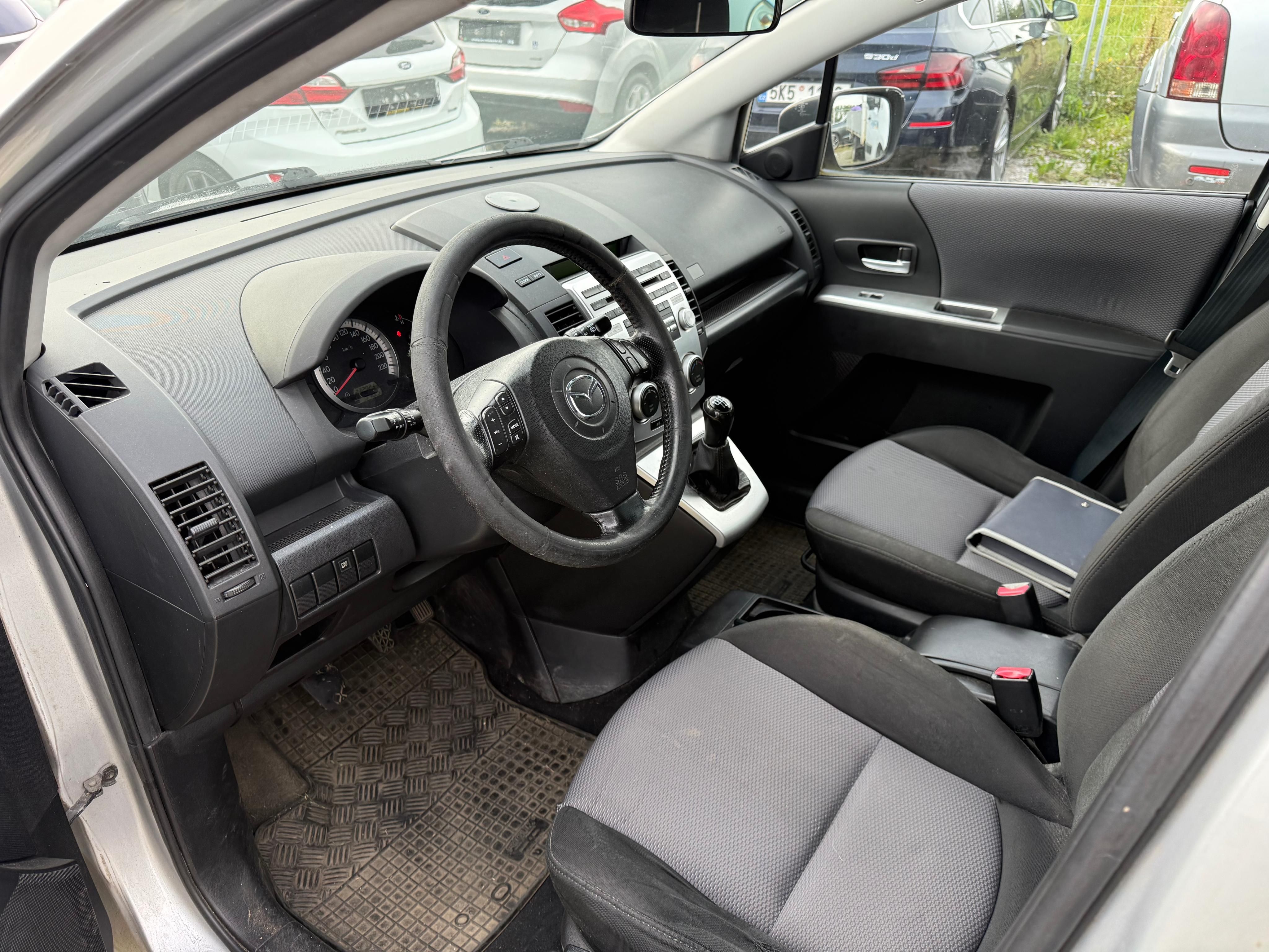 Mazda 5, 2,0 MZR-CD 105 KW.7 MÍST - fotka 6