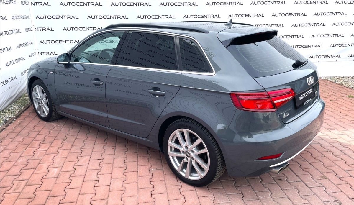 Audi A3, 1,4 tsi S-line 110kw S-tronic - fotka 6