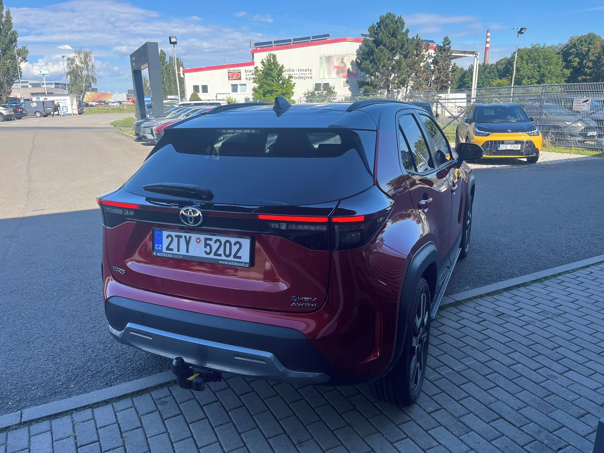 Toyota Yaris Cross, 1.5L HEV Executive Bitone 4x4 - fotka 5