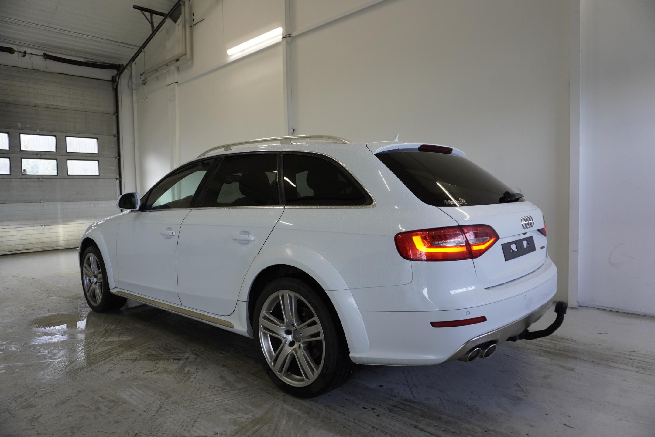 Audi A4 allroad, 2.0 TDi QUATTRO AUTOMAT - fotka 3