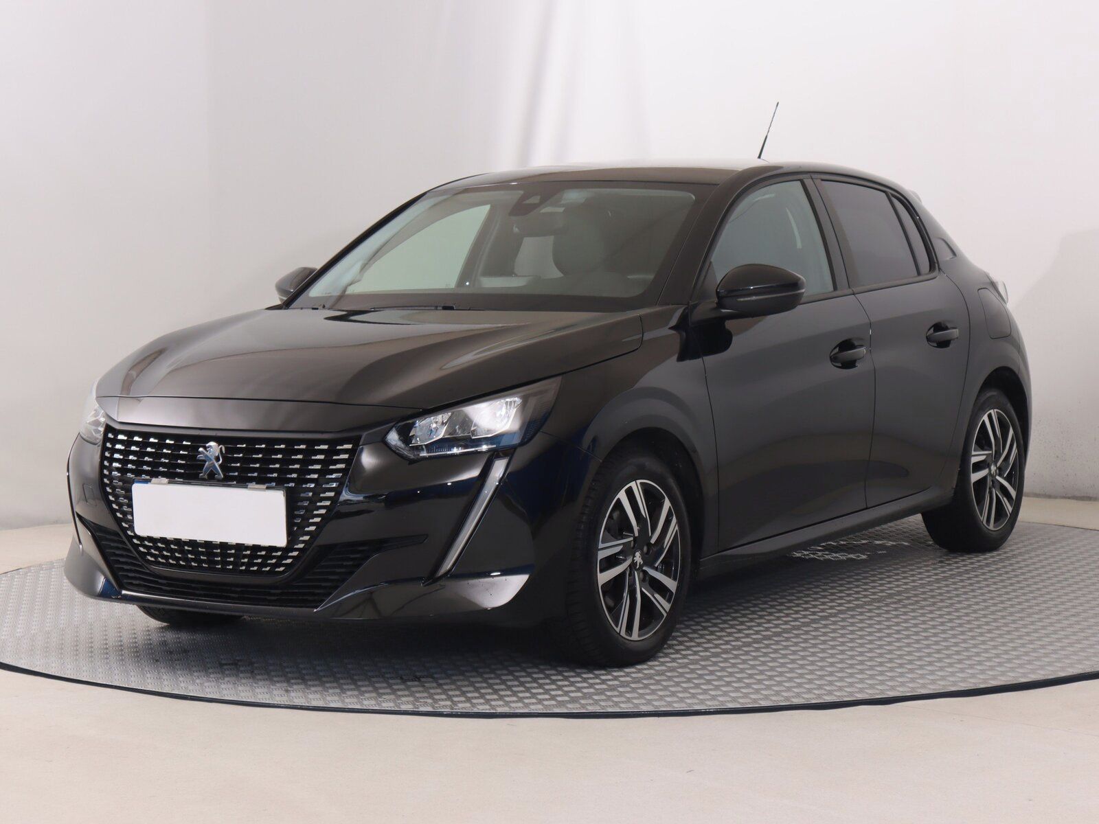 Peugeot 208, 1.2 PureTech, Allure - fotka 2