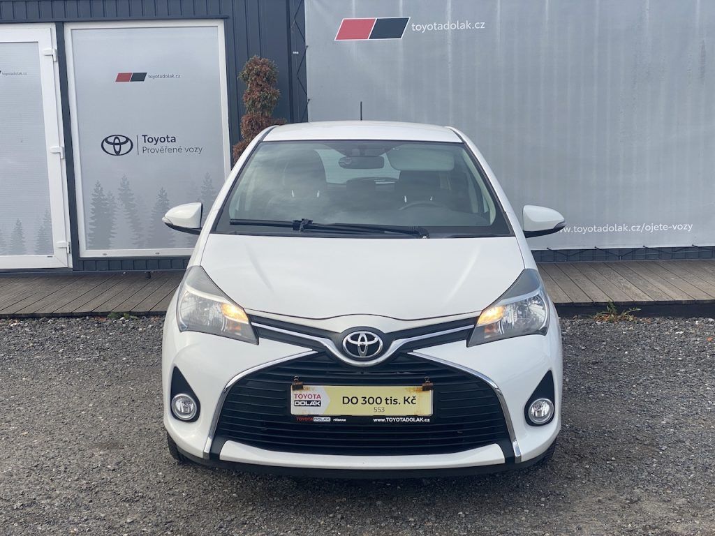 Toyota Yaris, 1.33i, ČR, Trend, manual - fotka 3