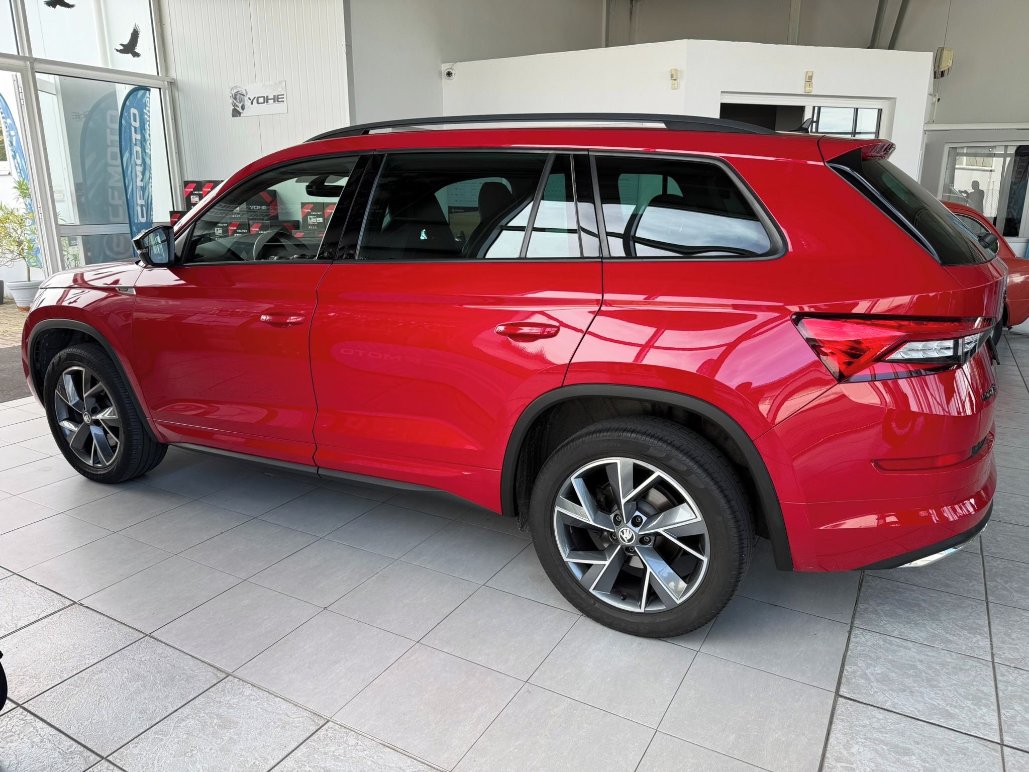 Škoda Kodiaq, 2.0 TSI 140 kW Sportline 4x4 - fotka 4