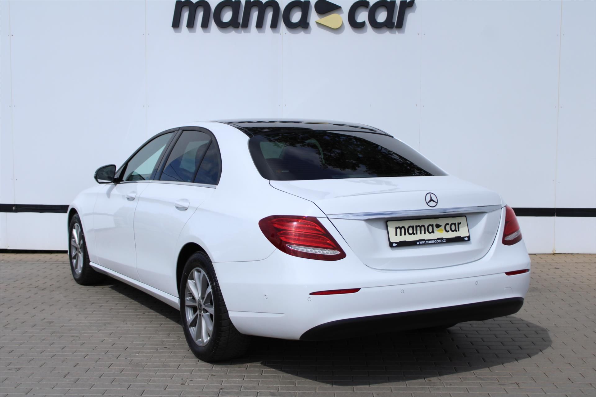 Mercedes-Benz Třídy E, 200d 118kW - fotka 5