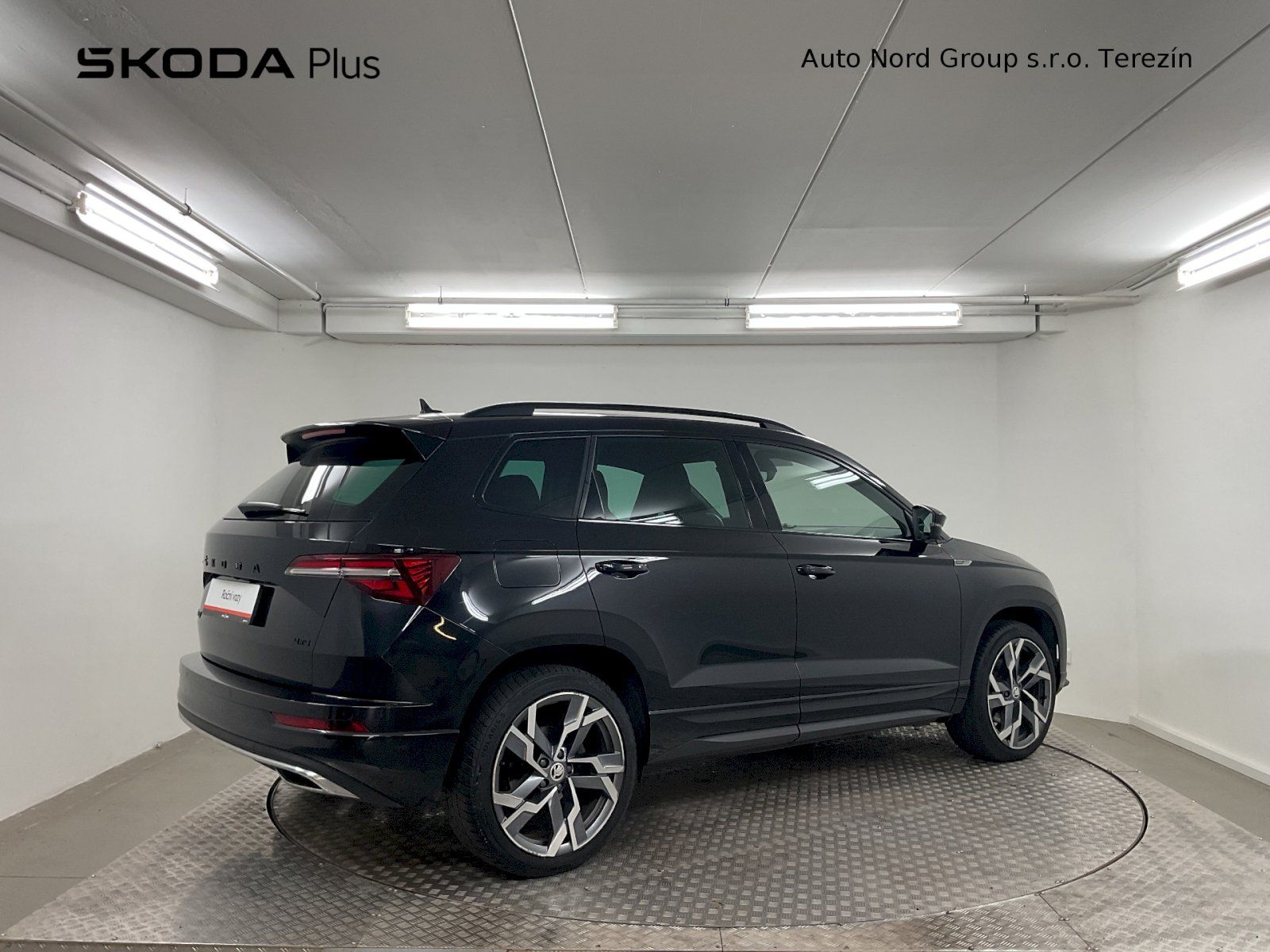 Škoda Karoq, Sportline 2,0 TSI 4x4 140 kW - fotka 2