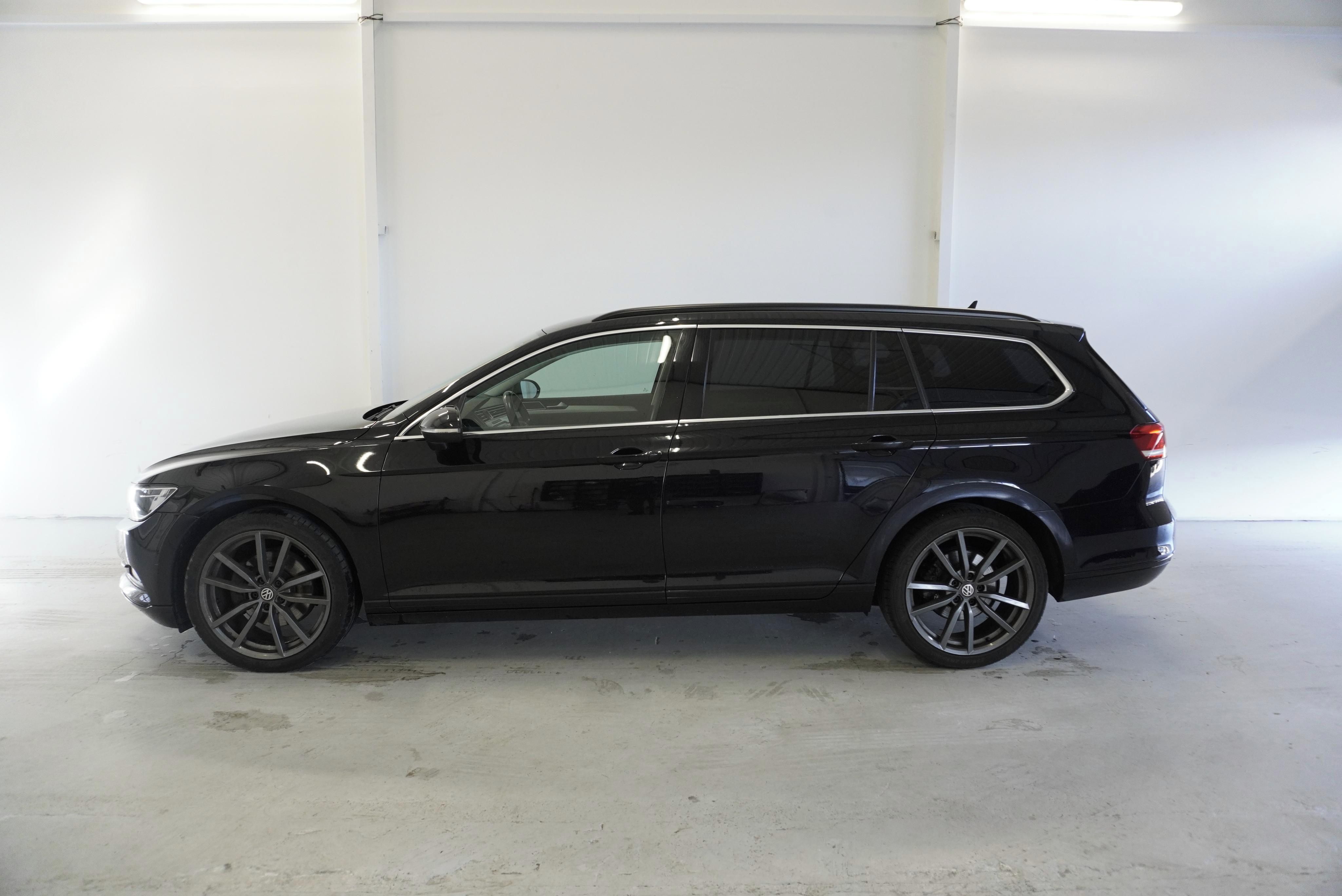 Volkswagen Passat, 2.0TDi, HIGHLINE, DSG - fotka 2