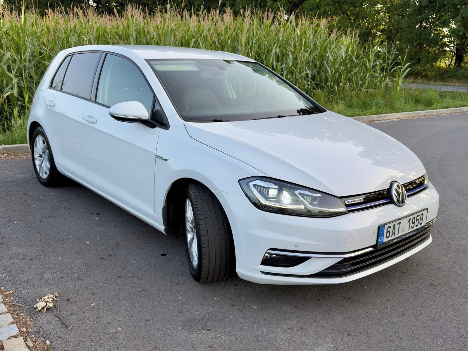 Volkswagen Golf, FACELIFT 1.5 TSI 96 kW | LED - fotka 2